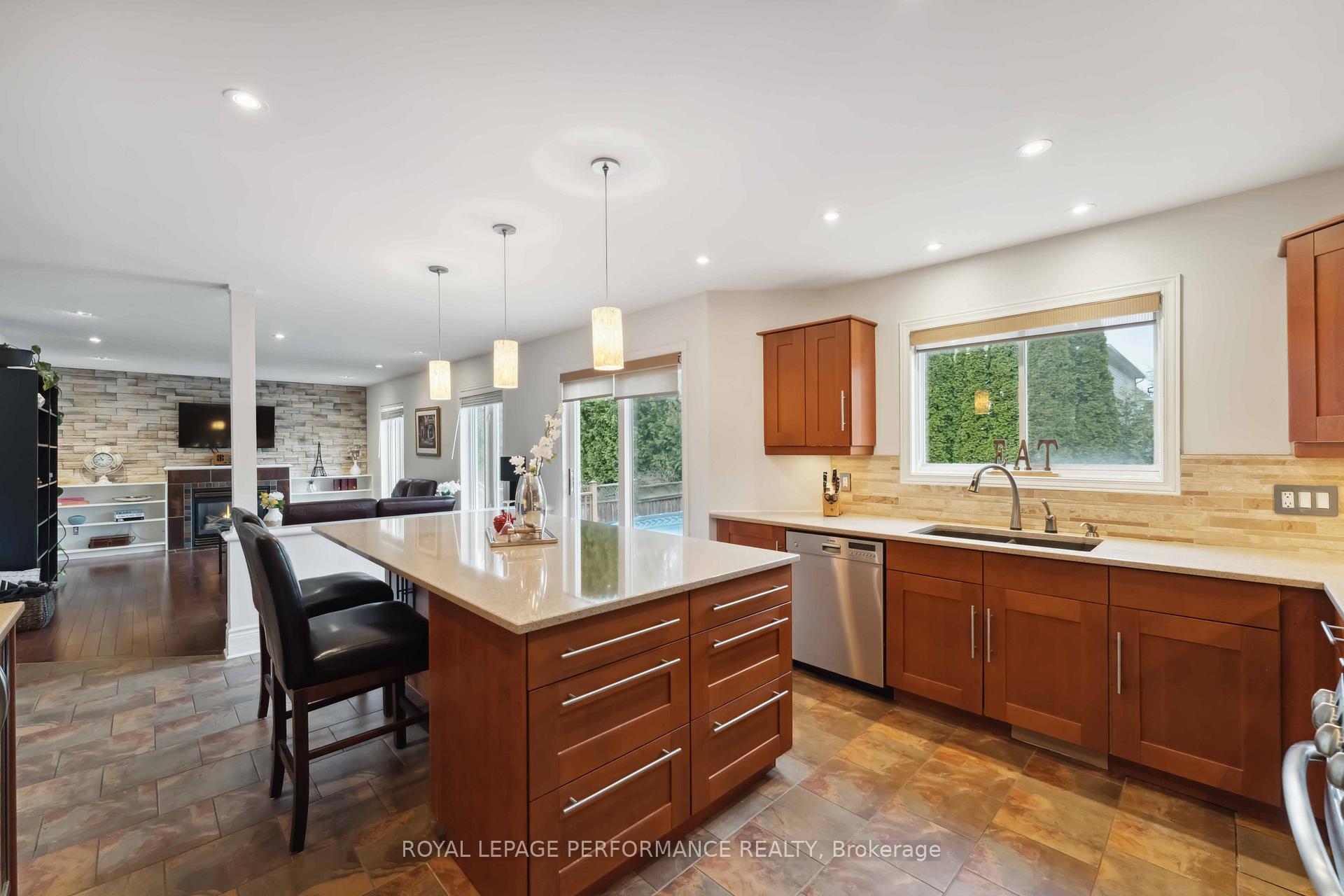 Photo 15 of 1060 Charest Way, Ottawa, Avalon East — HOMEH
