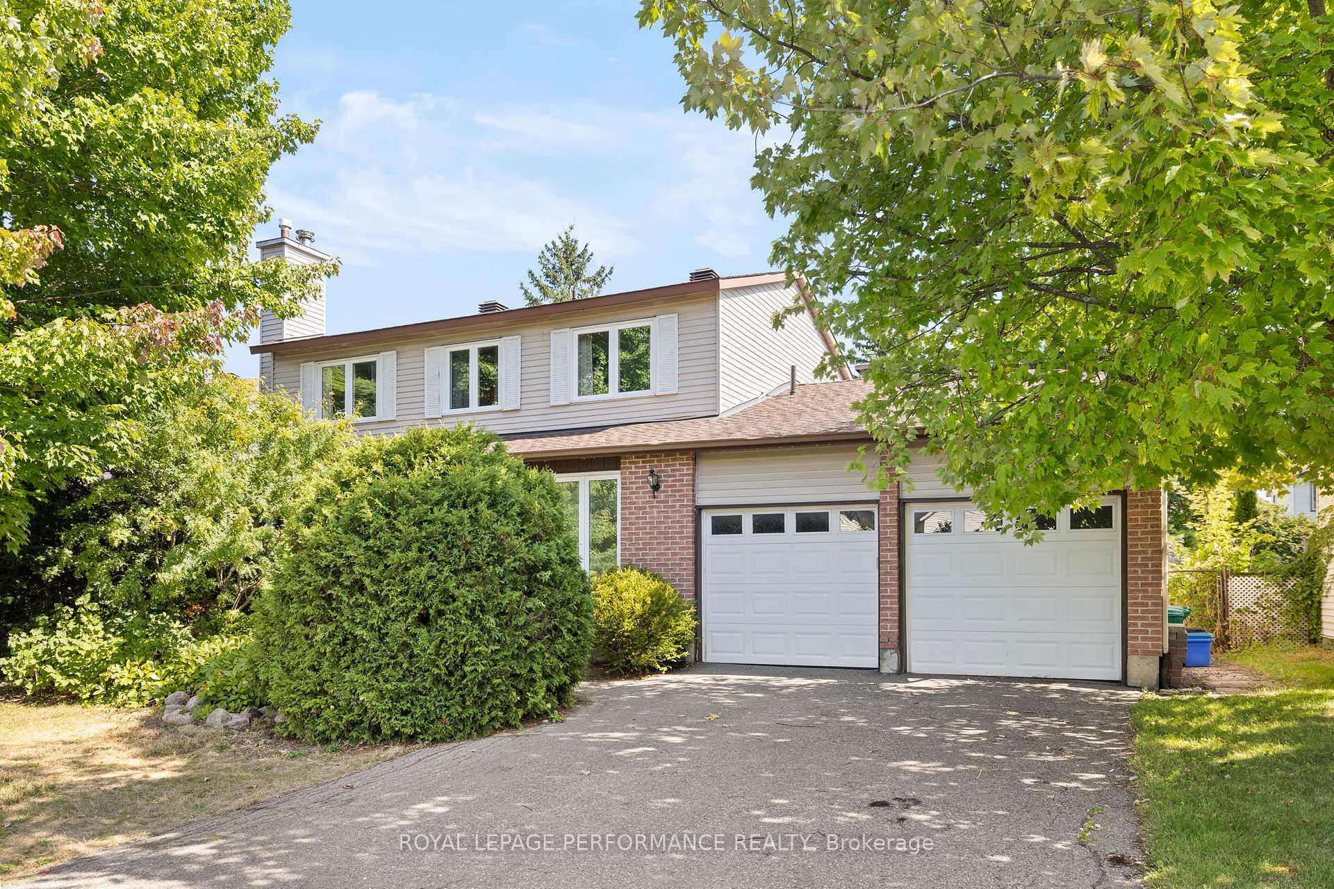 Photo 1 of 198 Park Grove Drive, Ottawa, Queenswood Heights South — HOMEH