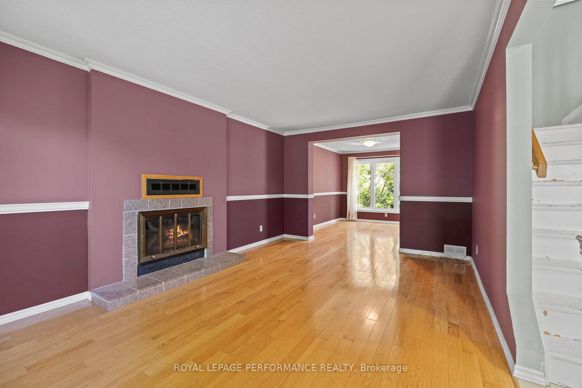 Photo 4 of 198 Park Grove Drive, Ottawa, Queenswood Heights South — HOMEH