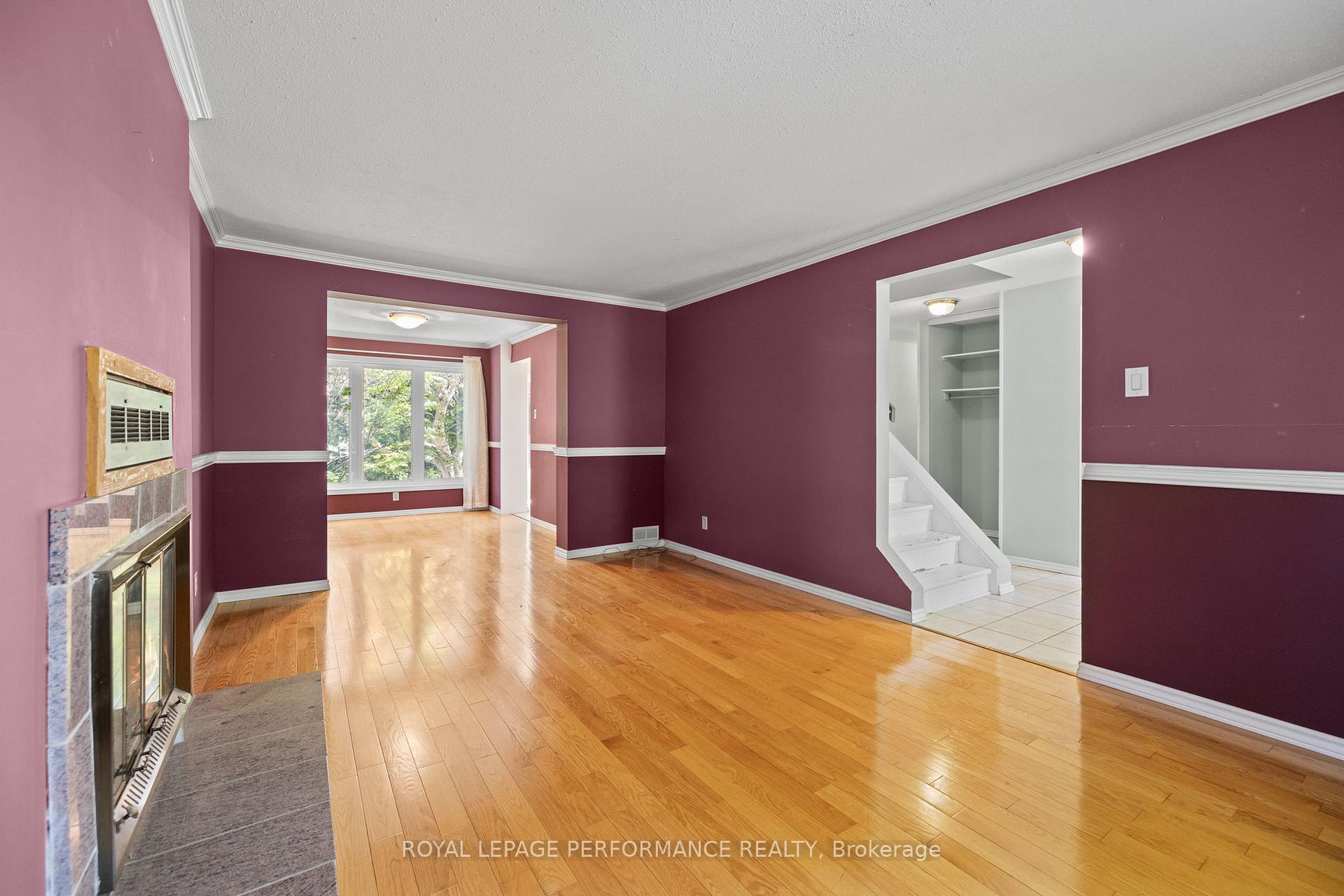 Photo 5 of 198 Park Grove Drive, Ottawa, Queenswood Heights South — HOMEH