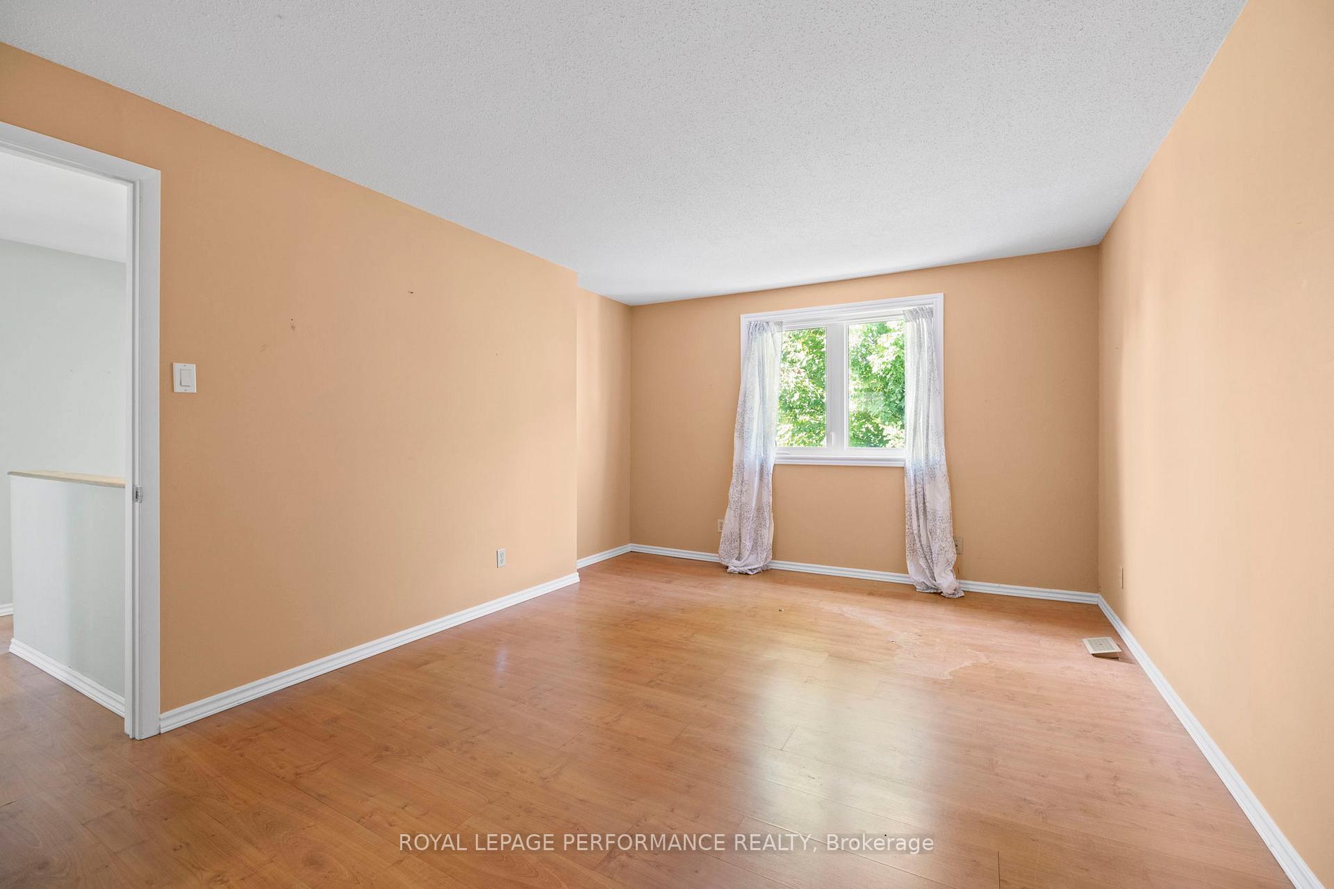 Photo 25 of 198 Park Grove Drive, Ottawa, Queenswood Heights South — HOMEH