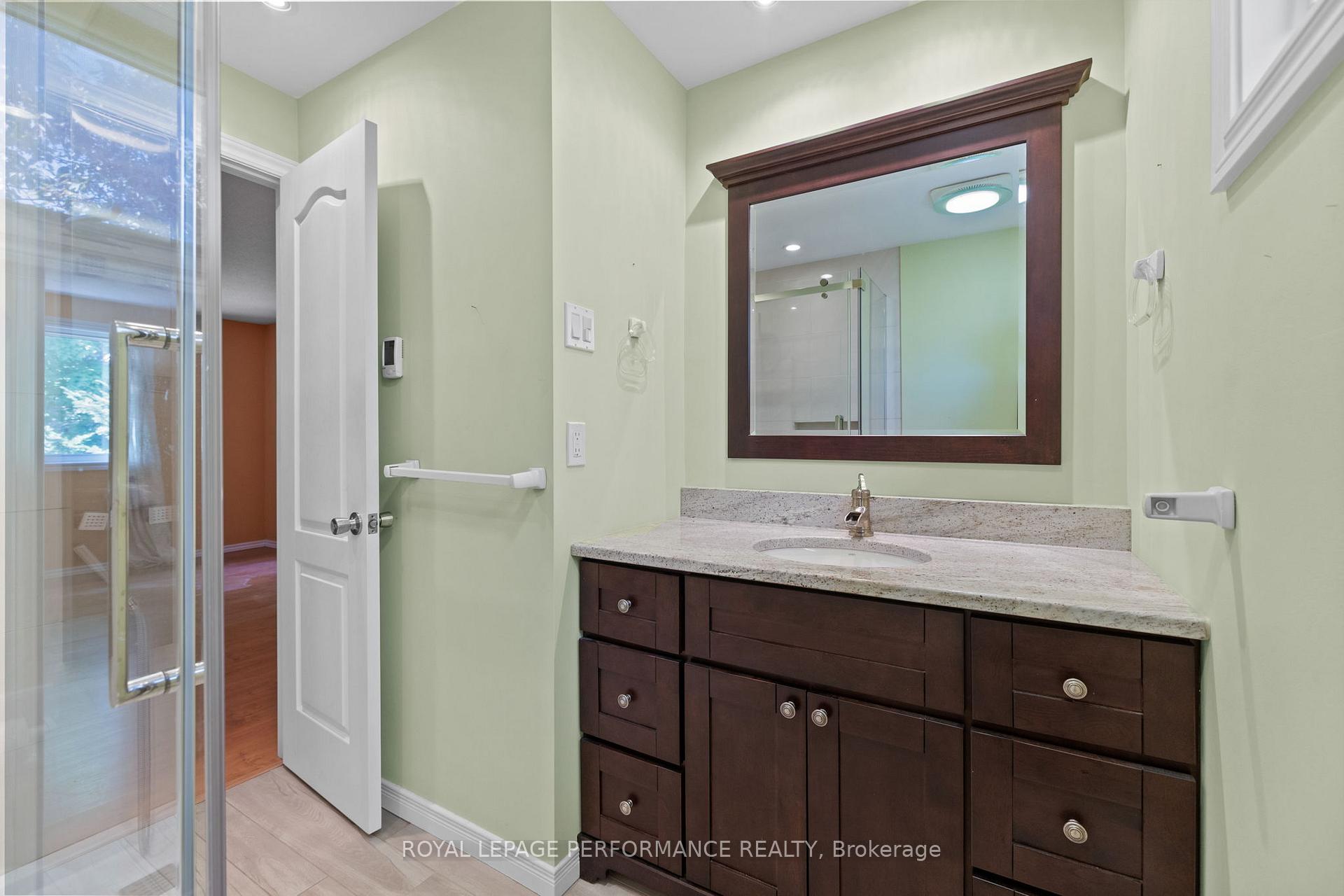 Photo 26 of 198 Park Grove Drive, Ottawa, Queenswood Heights South — HOMEH