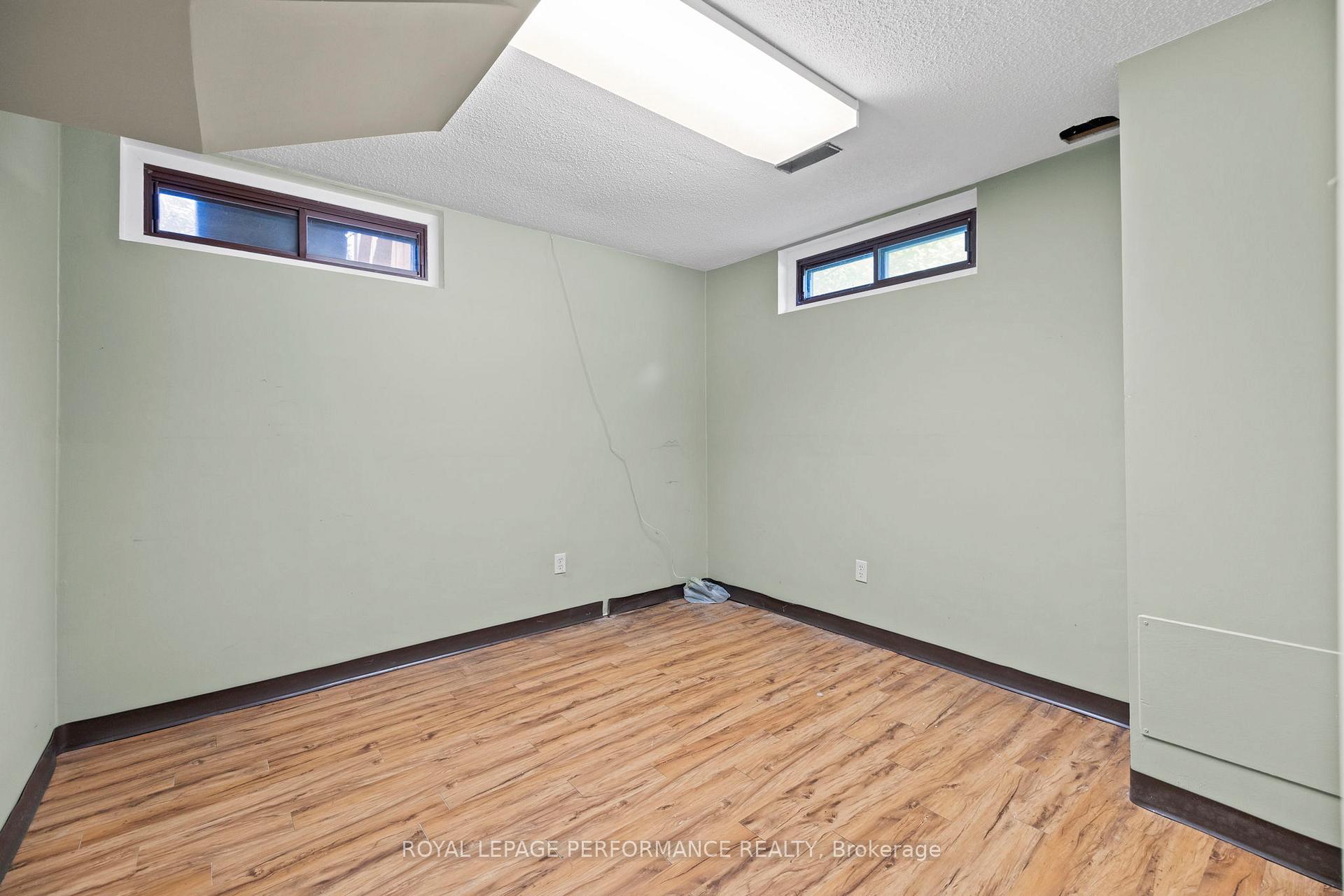 Photo 39 of 198 Park Grove Drive, Ottawa, Queenswood Heights South — HOMEH