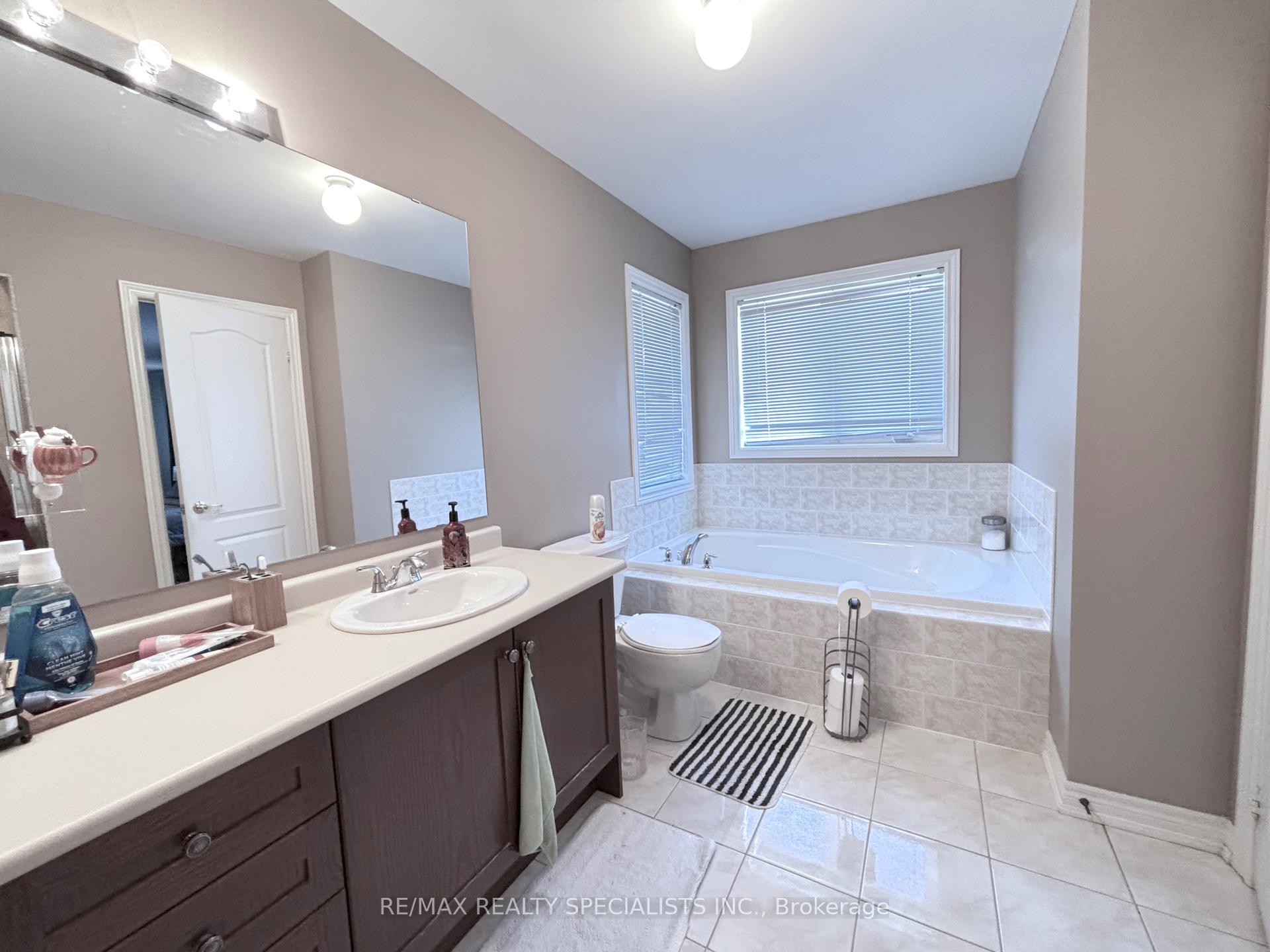 Photo 11 of 501 Stringer Circle, Milton, Scott — HOMEH