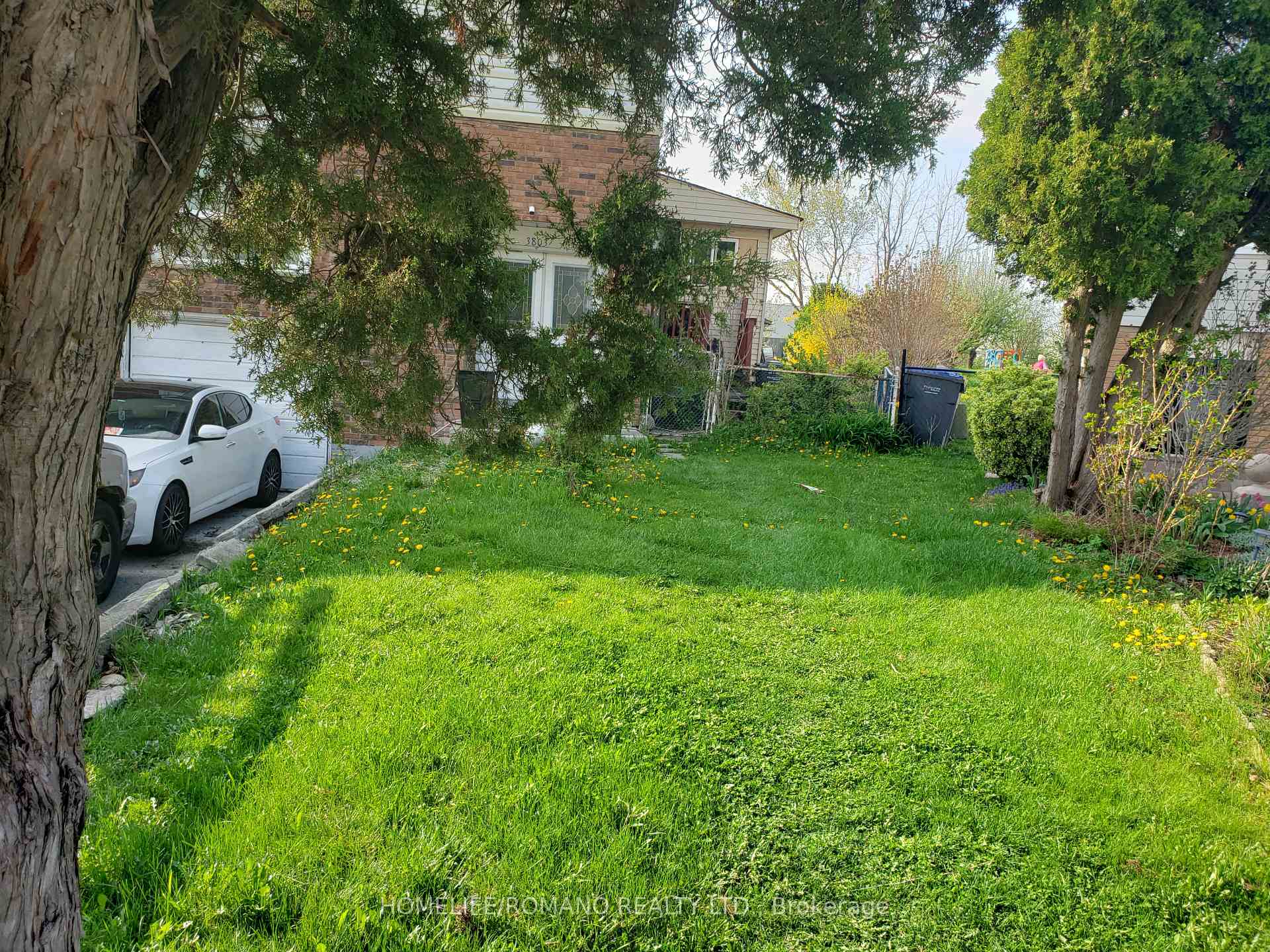 Front of 3803 Keenan Crescent