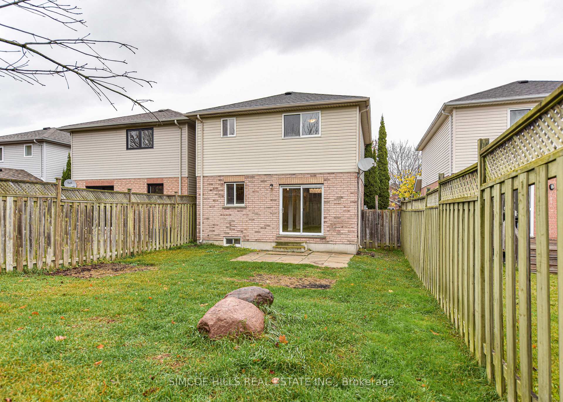 Photo 3 of 159 Julia Crescent, Orillia — HOMEH