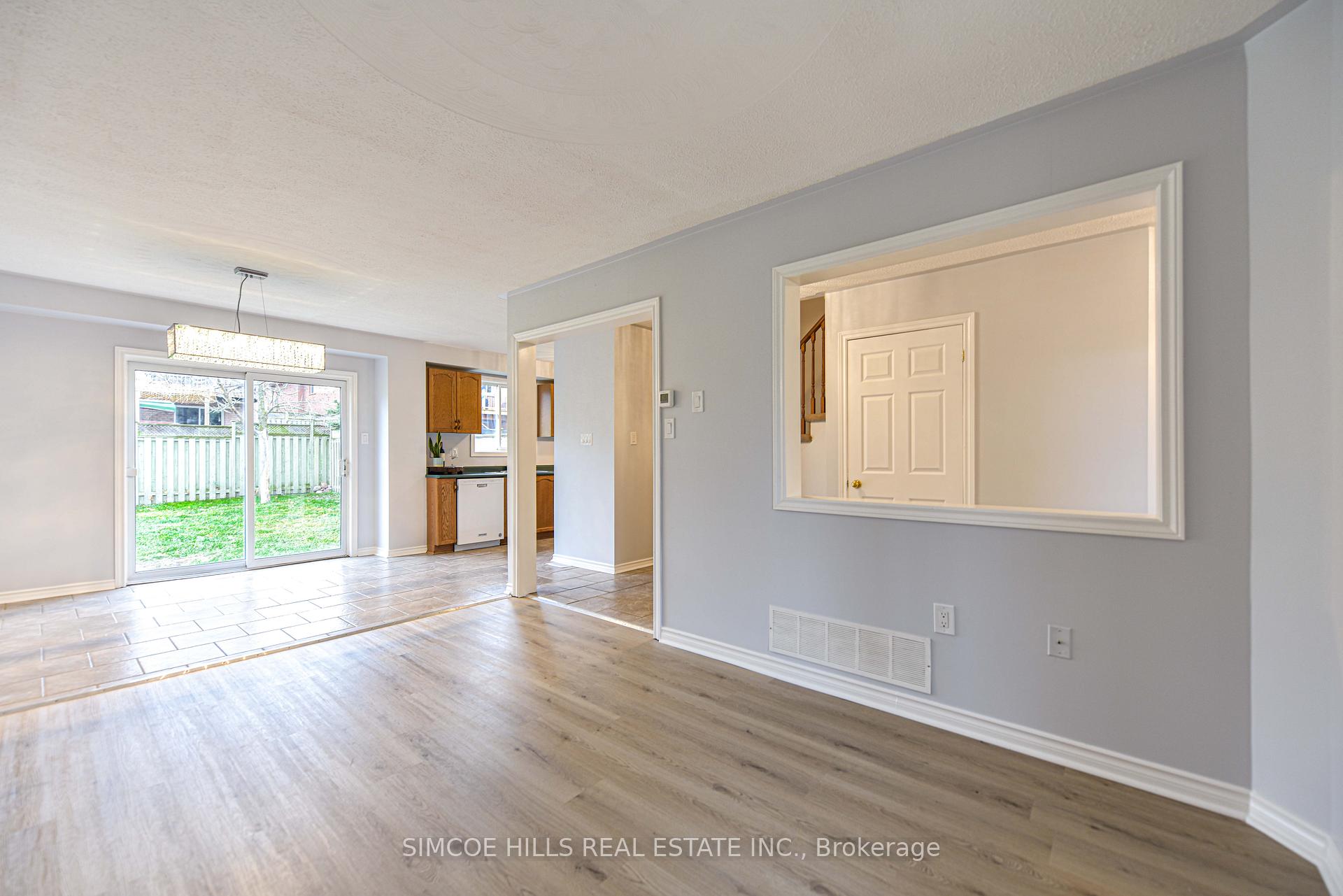 Photo 6 of 159 Julia Crescent, Orillia — HOMEH