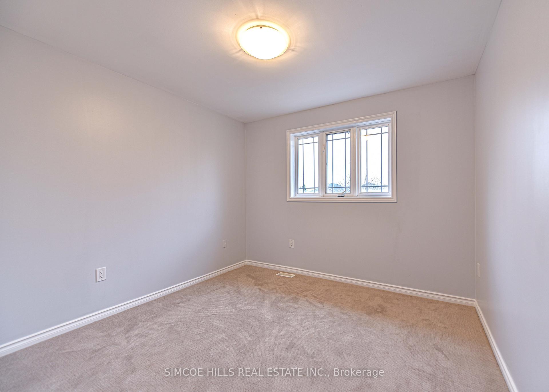 Photo 19 of 159 Julia Crescent, Orillia — HOMEH