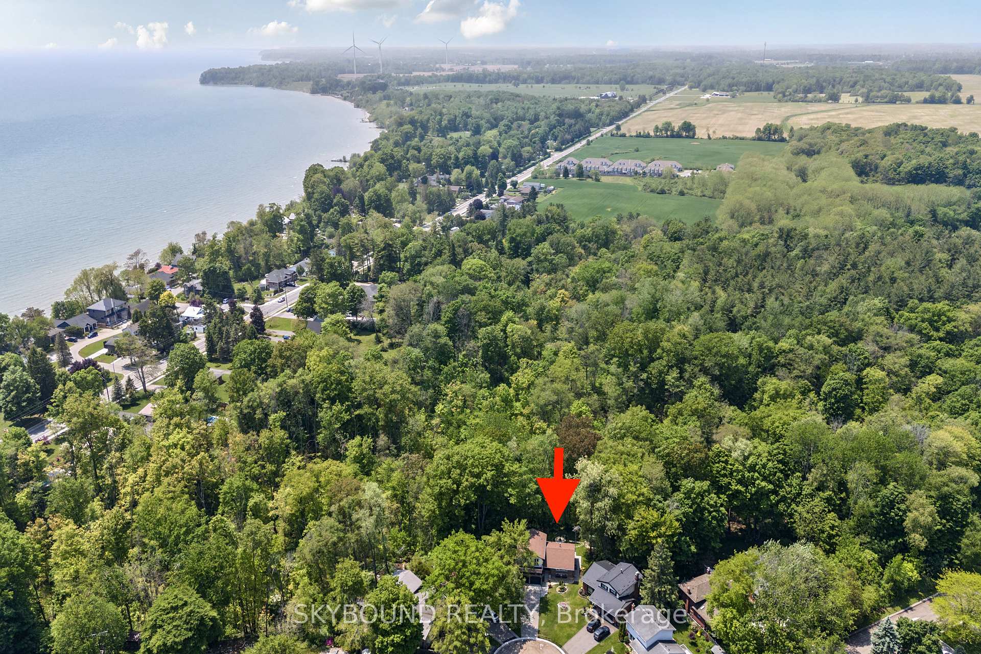 Photo 2 of 6 Roselawn Court, Norfolk, Port Dover — HOMEH