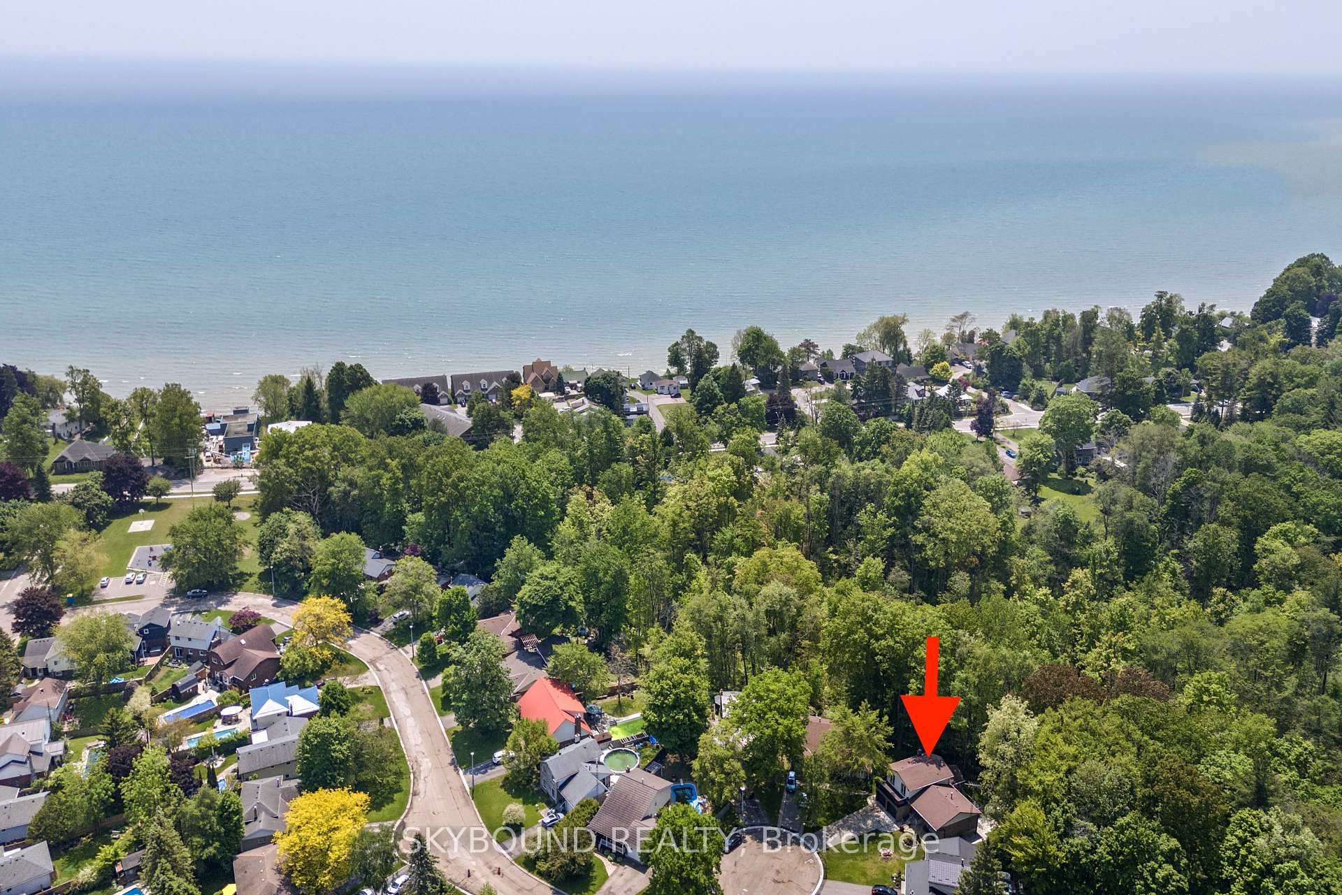 Photo 3 of 6 Roselawn Court, Norfolk, Port Dover — HOMEH
