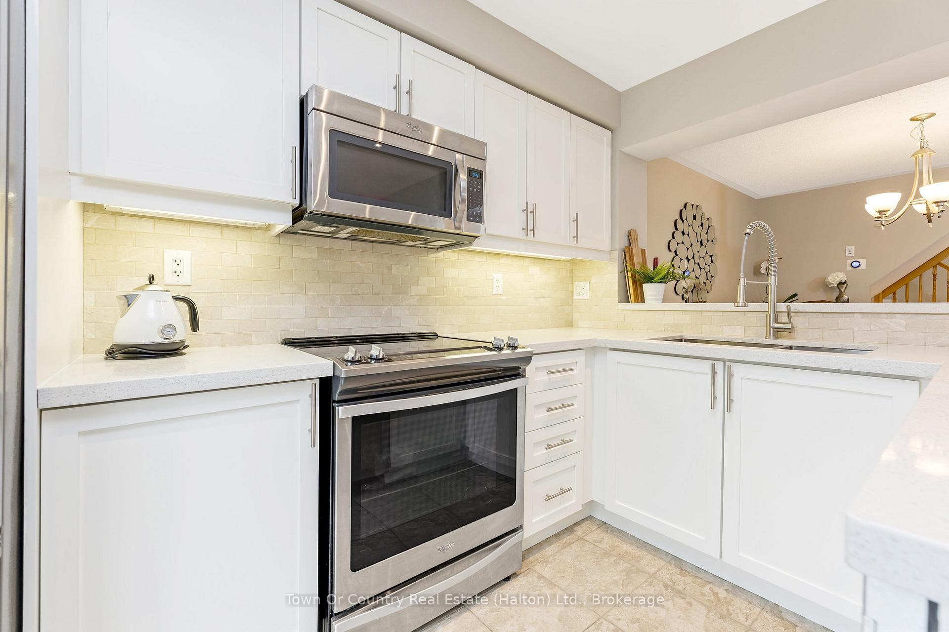 Photo 3 of 920 Burrows Gate, Milton, Coates — HOMEH