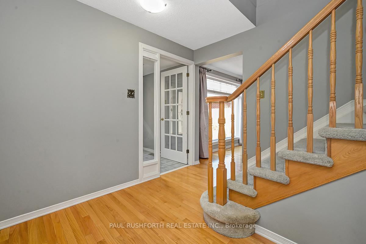 Photo 3 of 1943 Heatherwood Drive, Ottawa, Chapel Hill South - Orleans Village — HOMEH