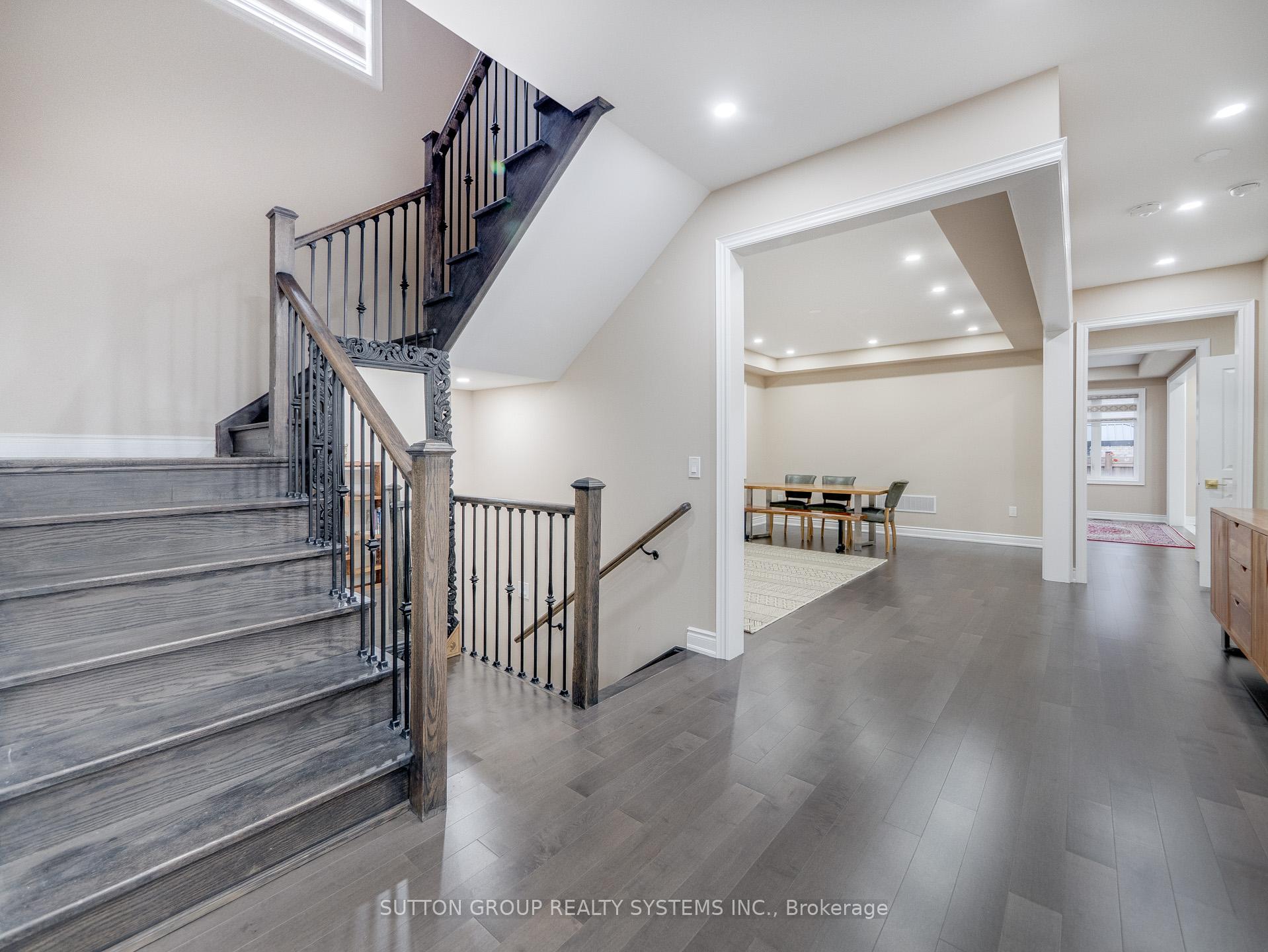 Photo 4 of 1527 Mendelson Heights, Milton, Ford — HOMEH
