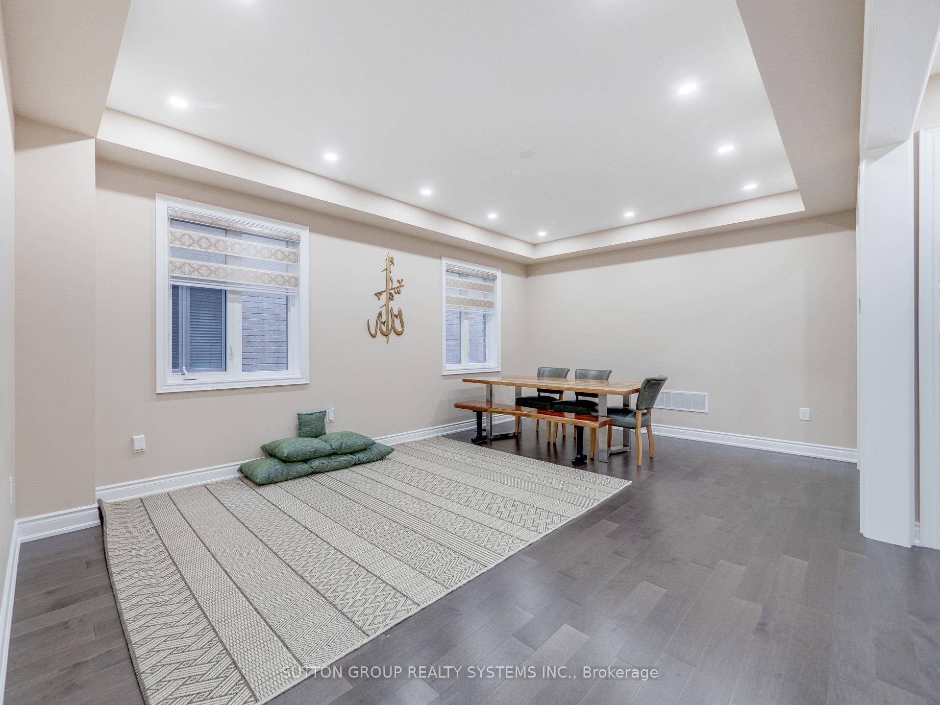 Photo 13 of 1527 Mendelson Heights, Milton, Ford — HOMEH