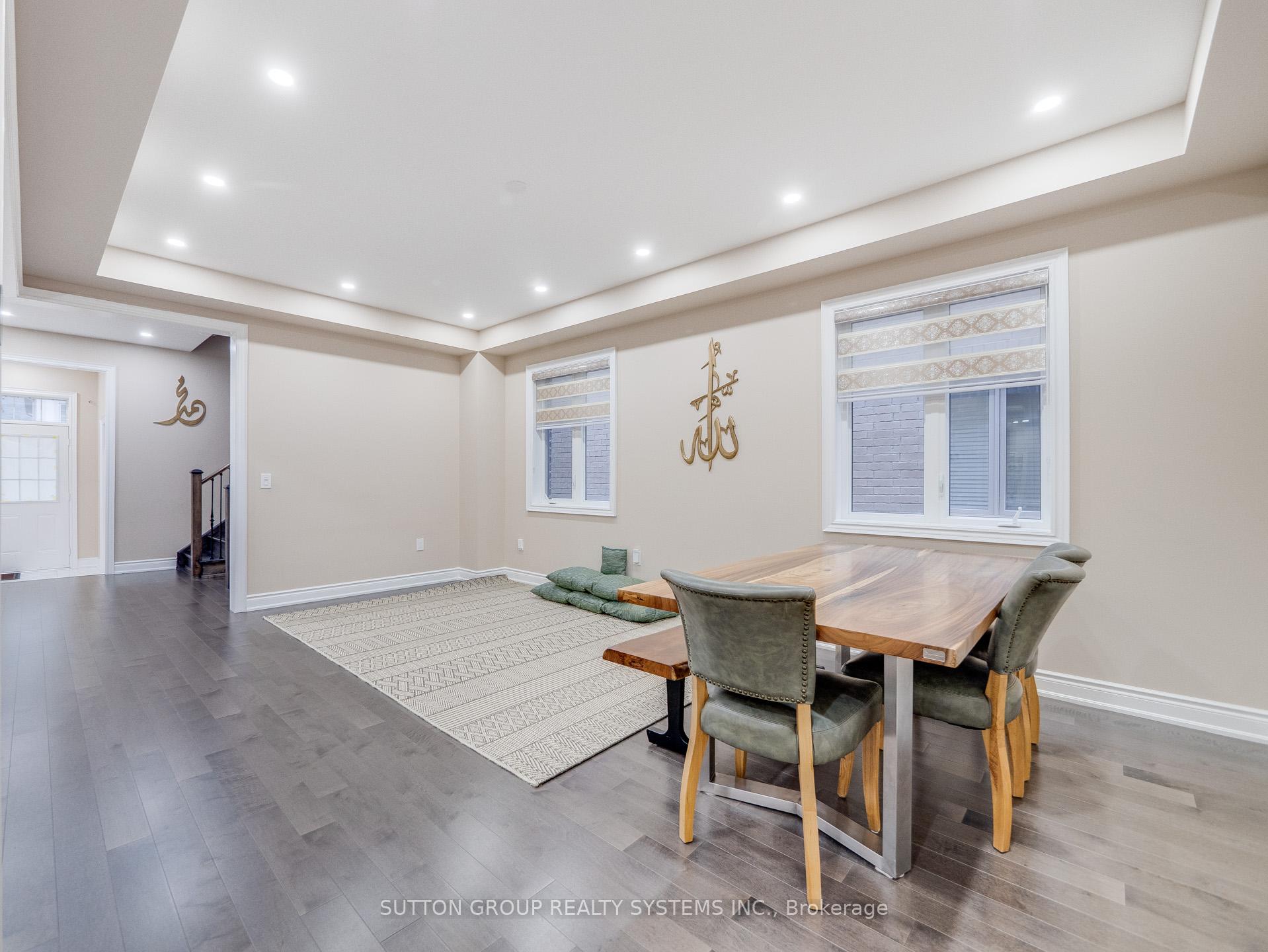 Photo 2 of 1527 Mendelson Heights, Milton, Ford — HOMEH