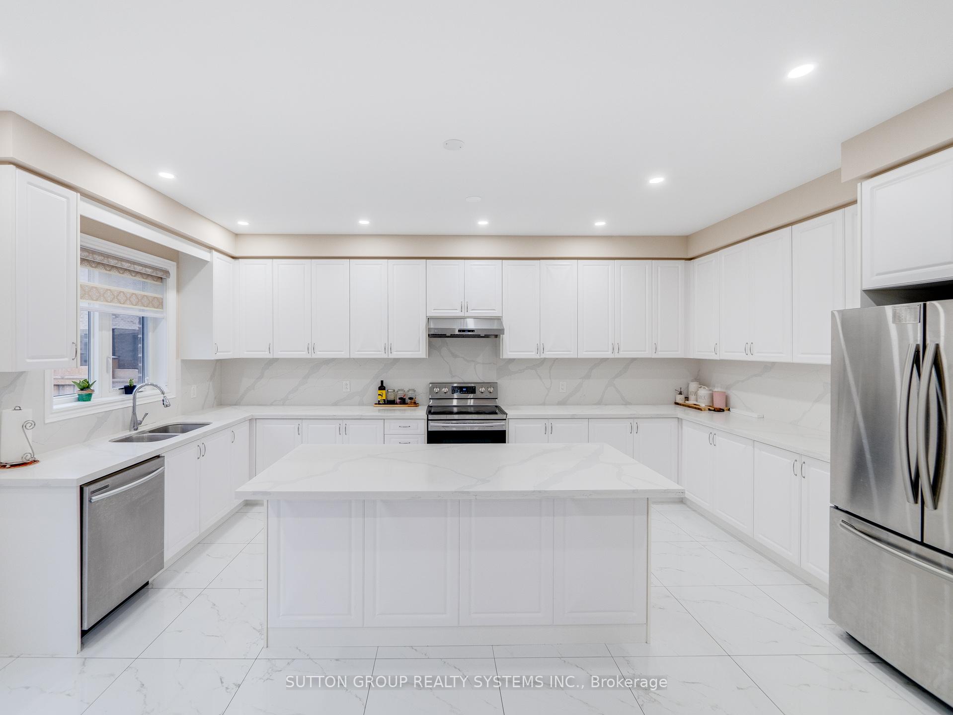 Photo 9 of 1527 Mendelson Heights, Milton, Ford — HOMEH
