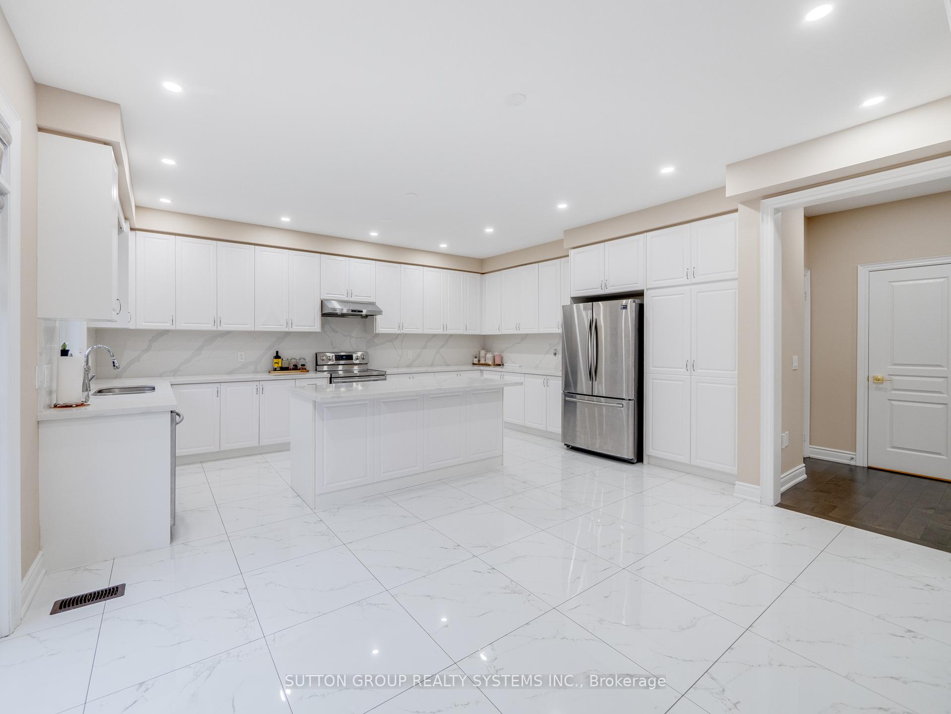 Photo 15 of 1527 Mendelson Heights, Milton, Ford — HOMEH