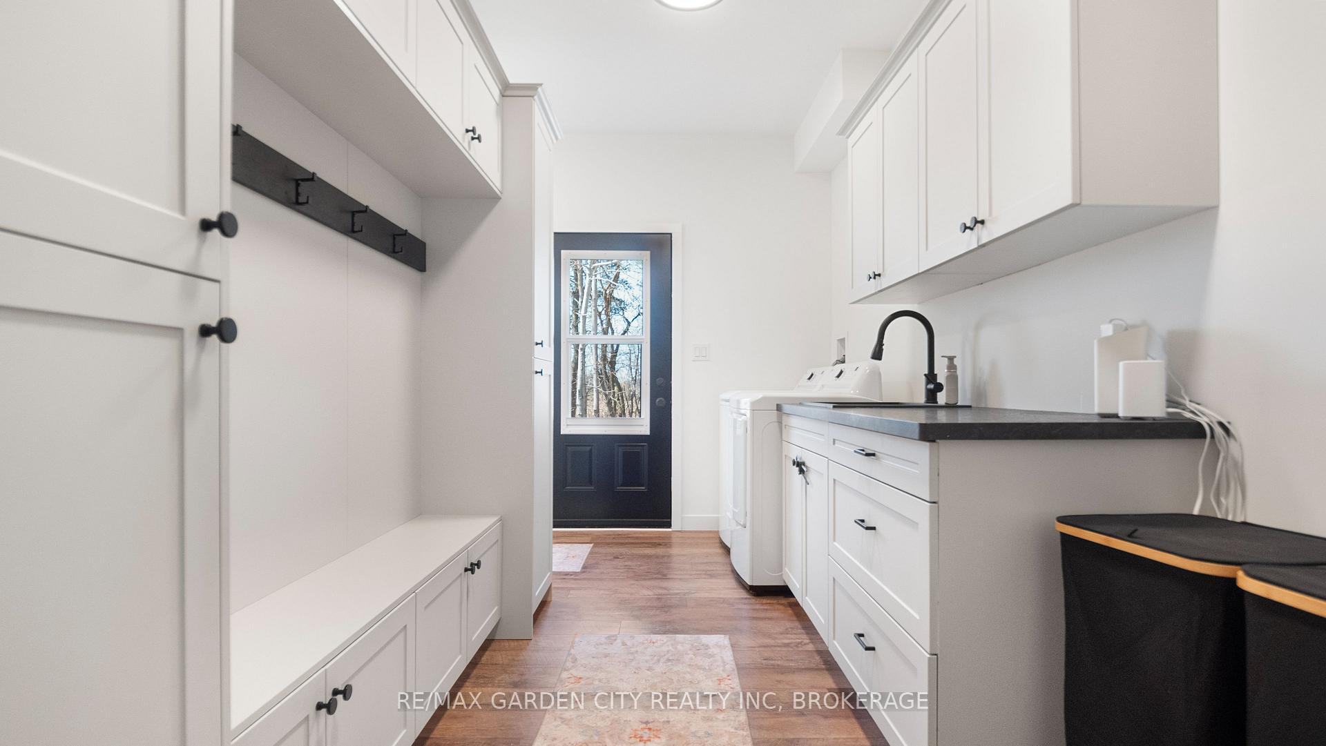 Photo 22 of 951 Twenty Road, Pelham, North Pelham — HOMEH