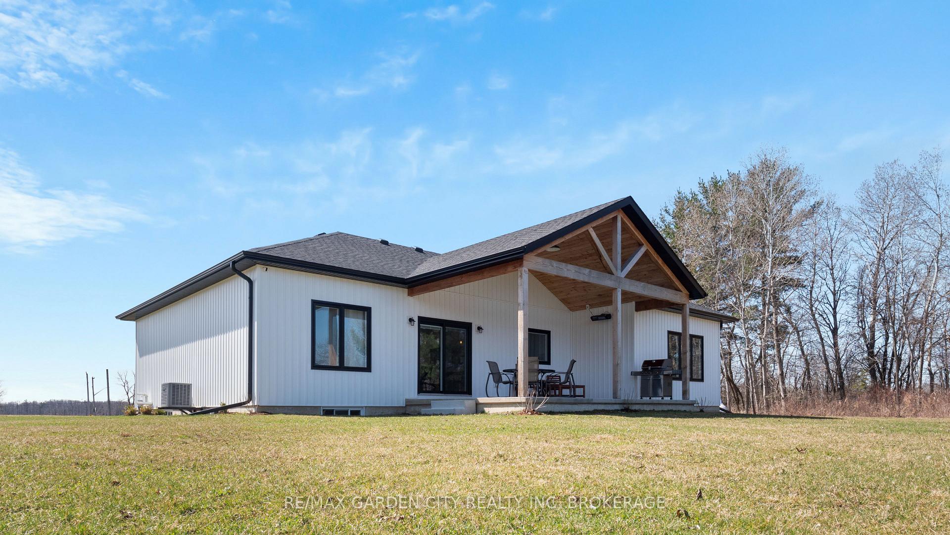 Photo 39 of 951 Twenty Road, Pelham, North Pelham — HOMEH