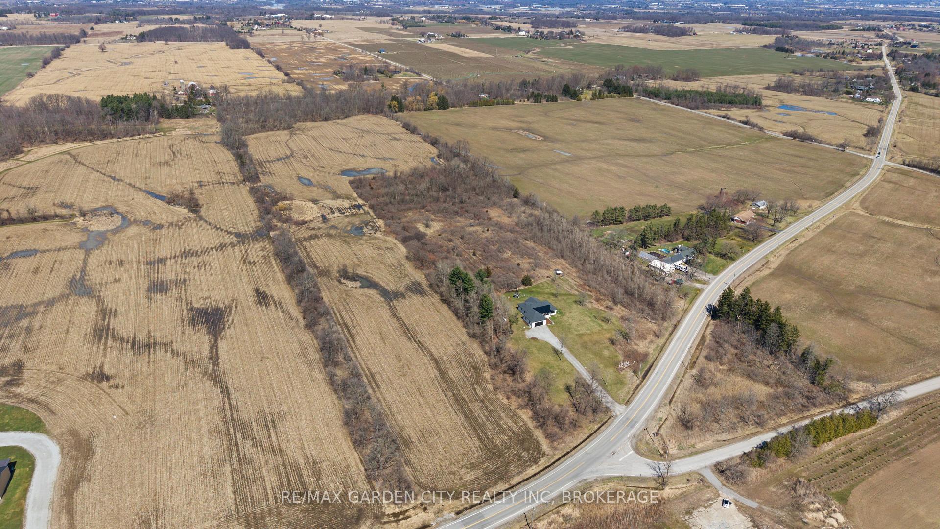 Photo 43 of 951 Twenty Road, Pelham, North Pelham — HOMEH