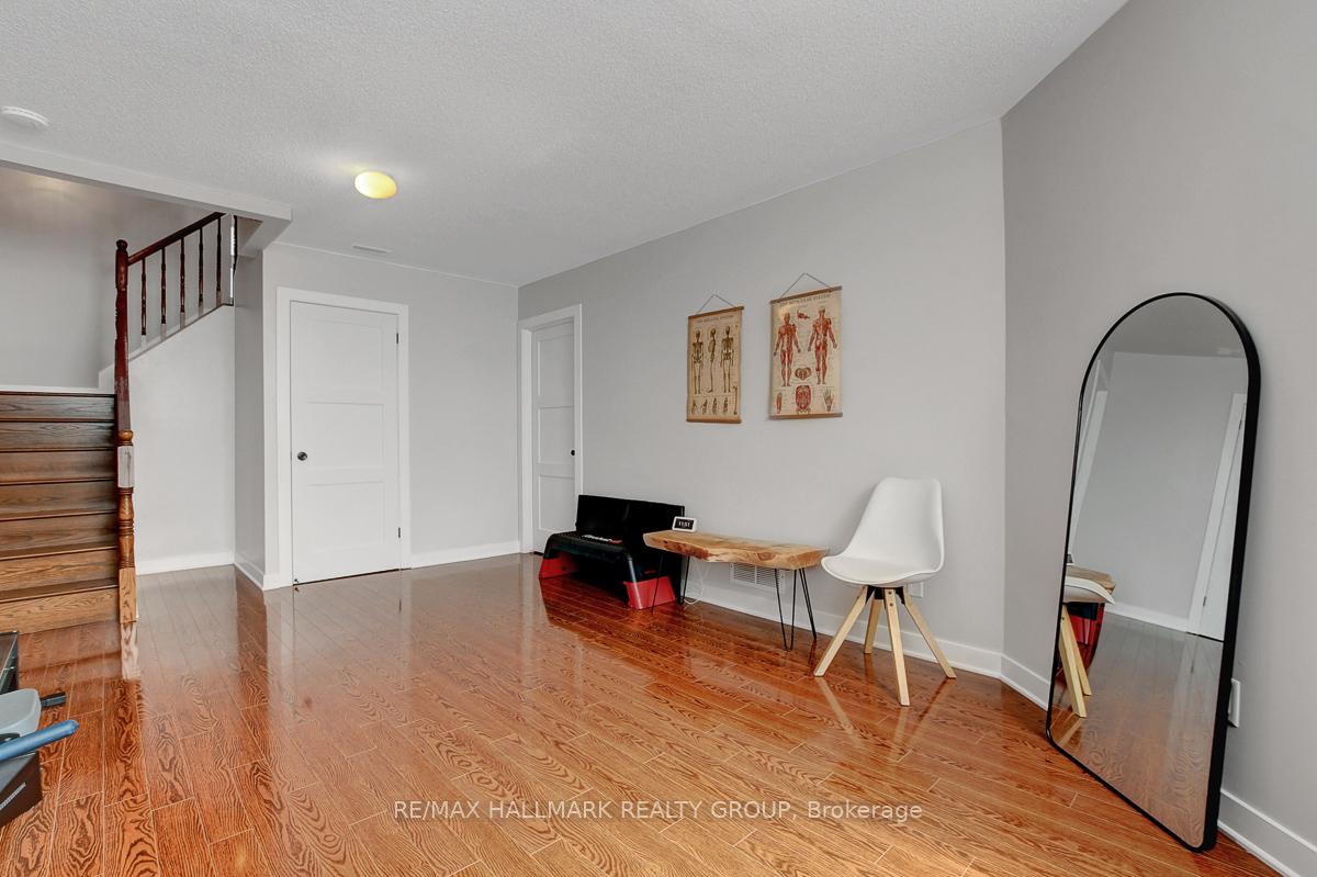Photo 30 of 1994 Ranchwood Way, Ottawa, Chapel Hill — HOMEH