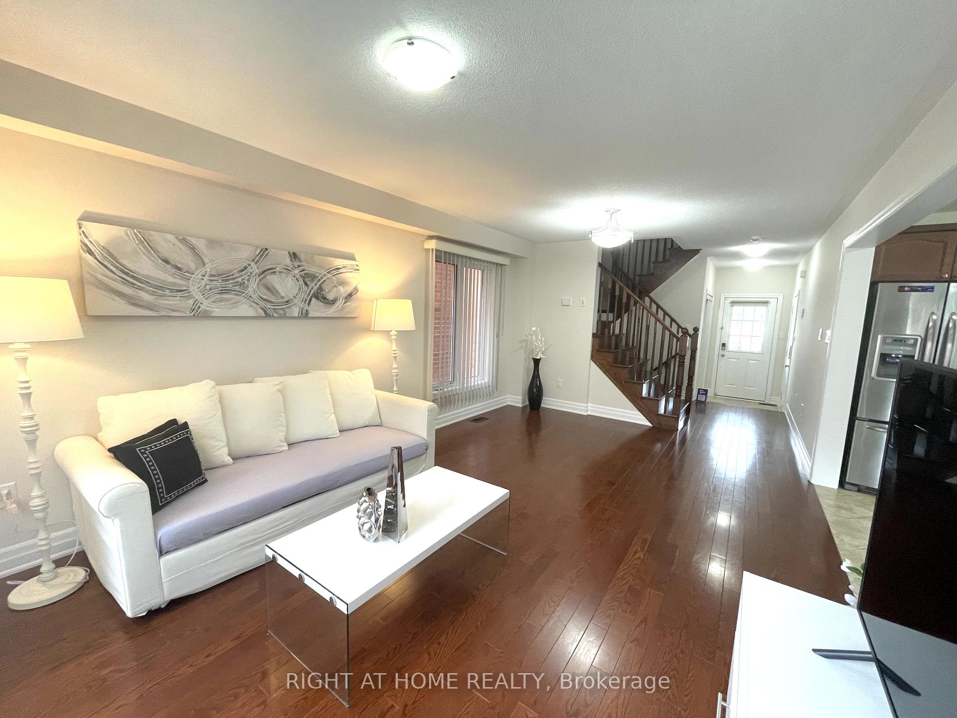 Photo 5 of 933 Asleton Boulevard, Milton, Willmott — HOMEH
