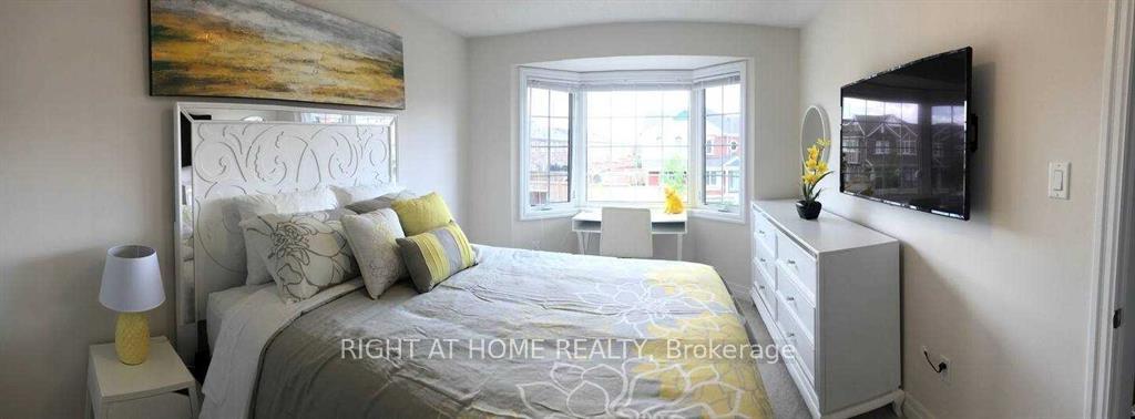 Photo 3 of 933 Asleton Boulevard, Milton, Willmott — HOMEH