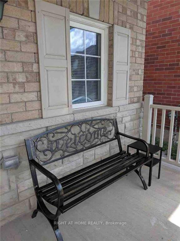 Photo 10 of 933 Asleton Boulevard, Milton, Willmott — HOMEH