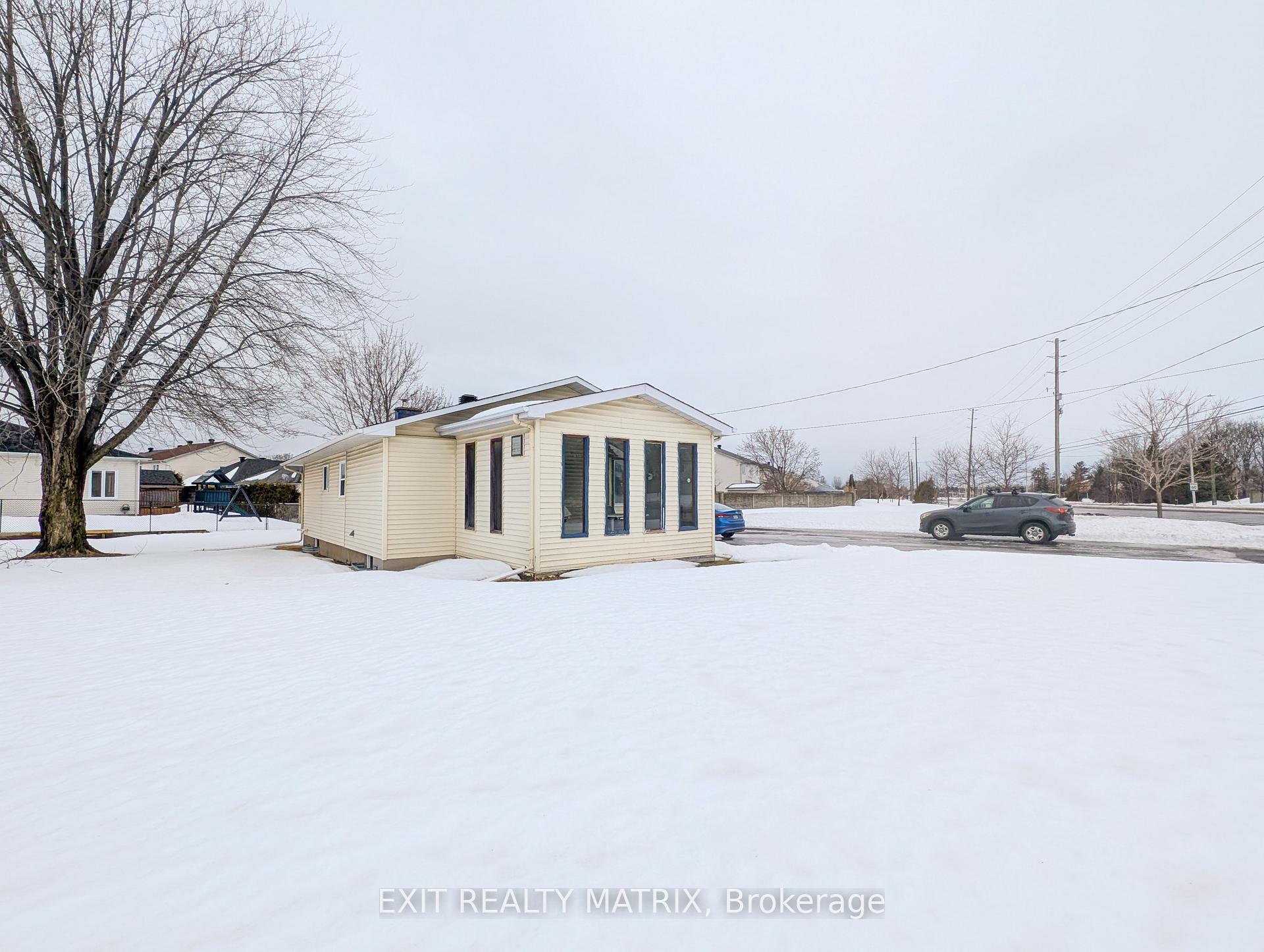 Photo 8 of 1632 Trim Road, Ottawa, Fallingbrook/Pineridge — HOMEH