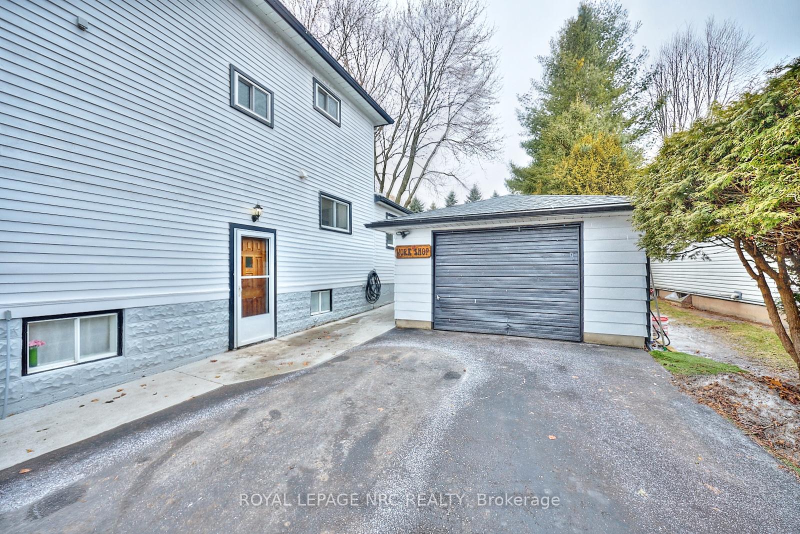 Photo 3 of 743 Welland Road, Pelham, Fenwick — HOMEH