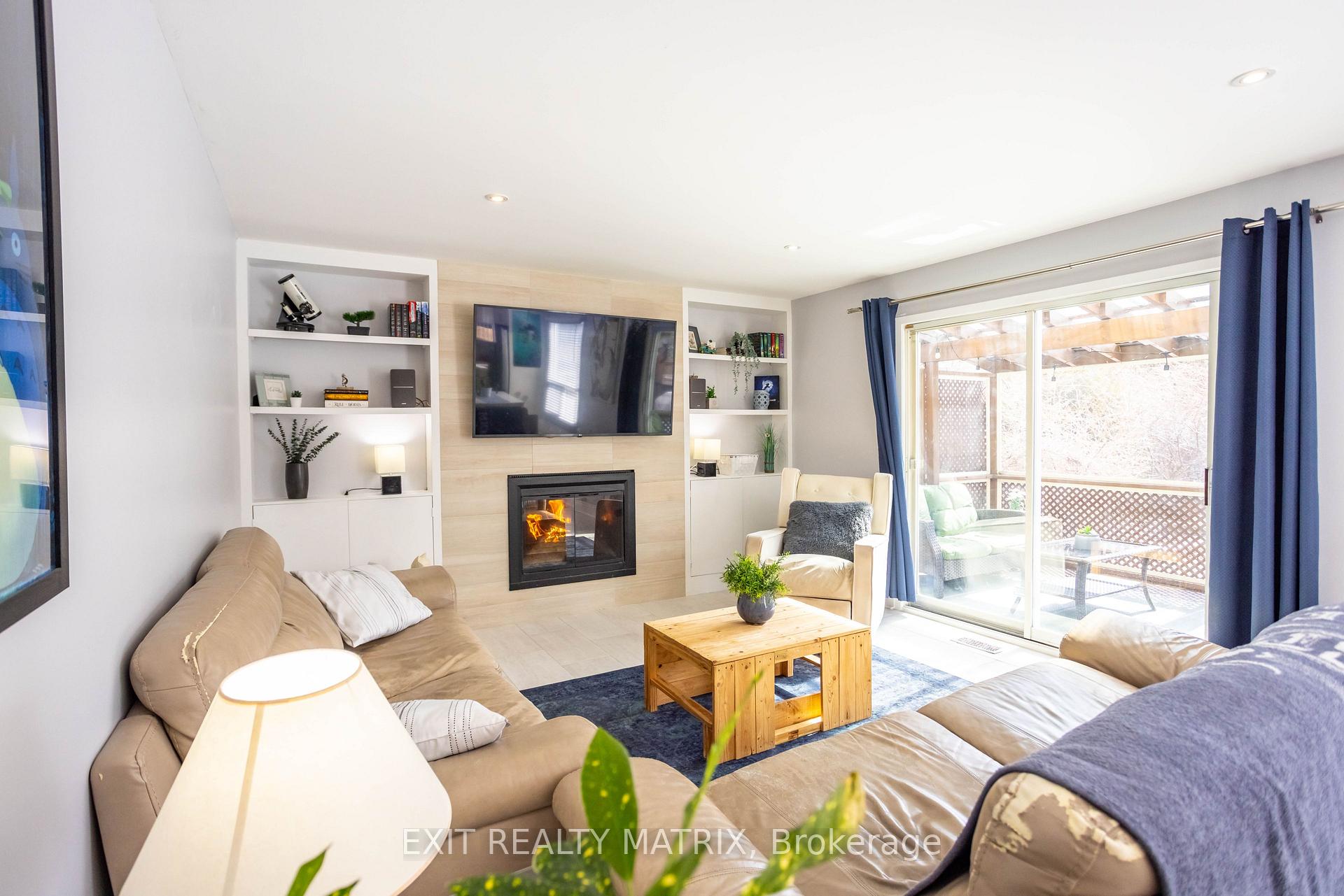 Photo 9 of 922 Chaleur Way, Ottawa, Convent Glen — HOMEH