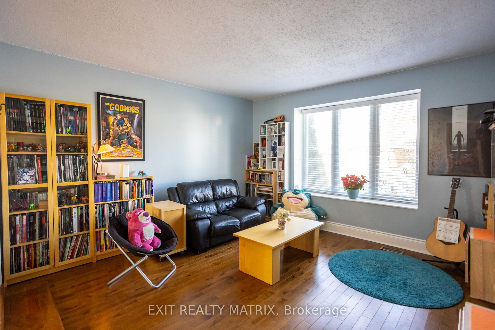 Photo 13 of 922 Chaleur Way, Ottawa, Convent Glen — HOMEH