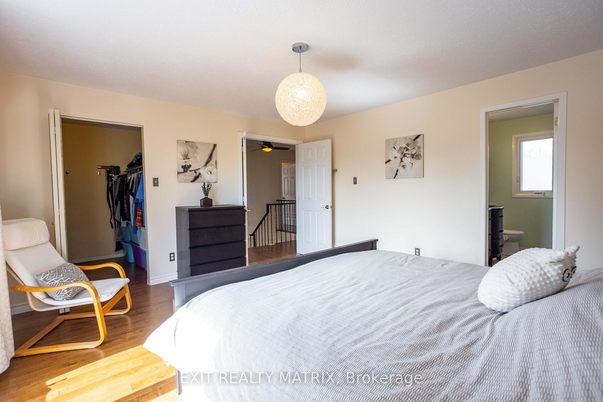 Photo 16 of 922 Chaleur Way, Ottawa, Convent Glen — HOMEH
