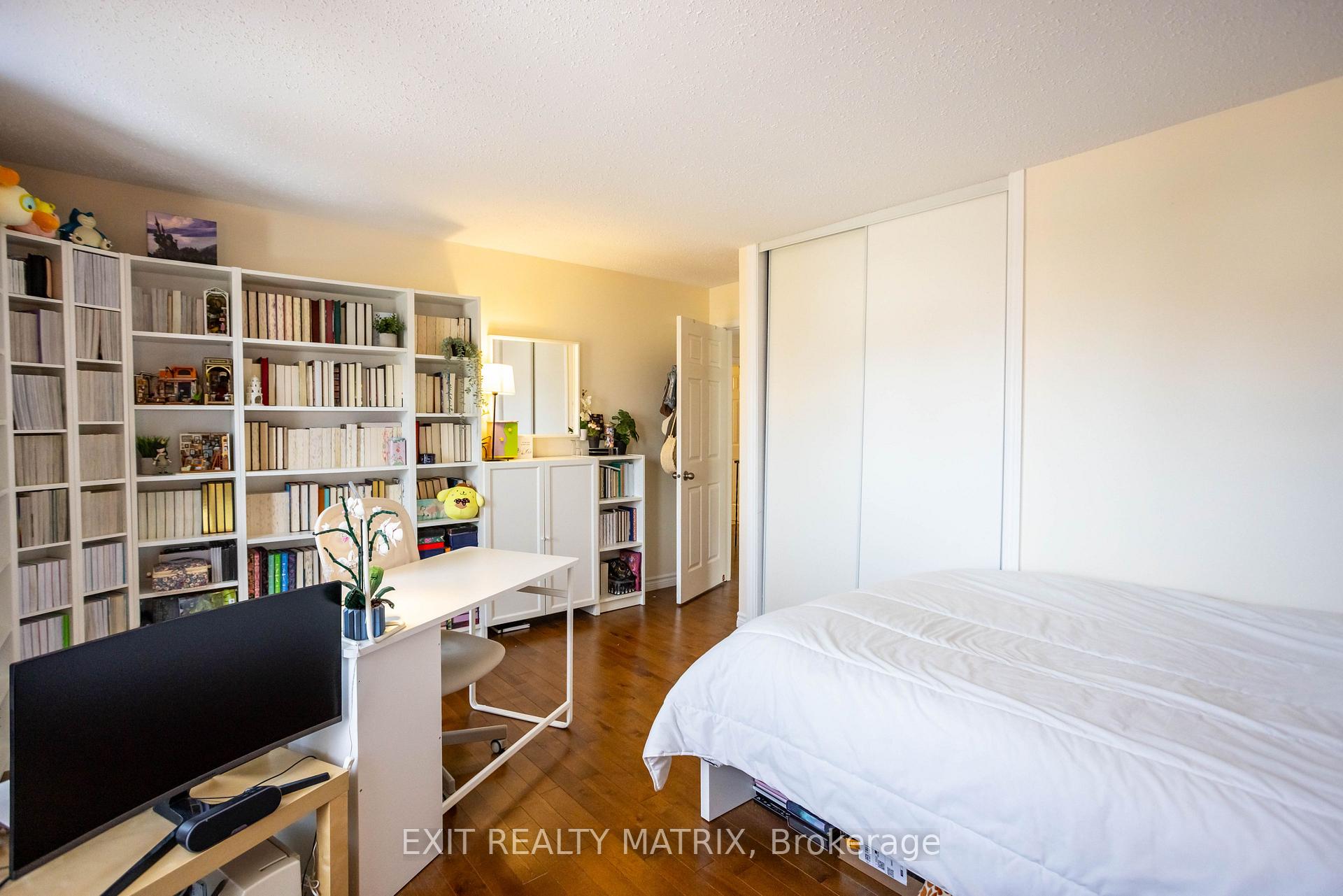 Photo 20 of 922 Chaleur Way, Ottawa, Convent Glen — HOMEH