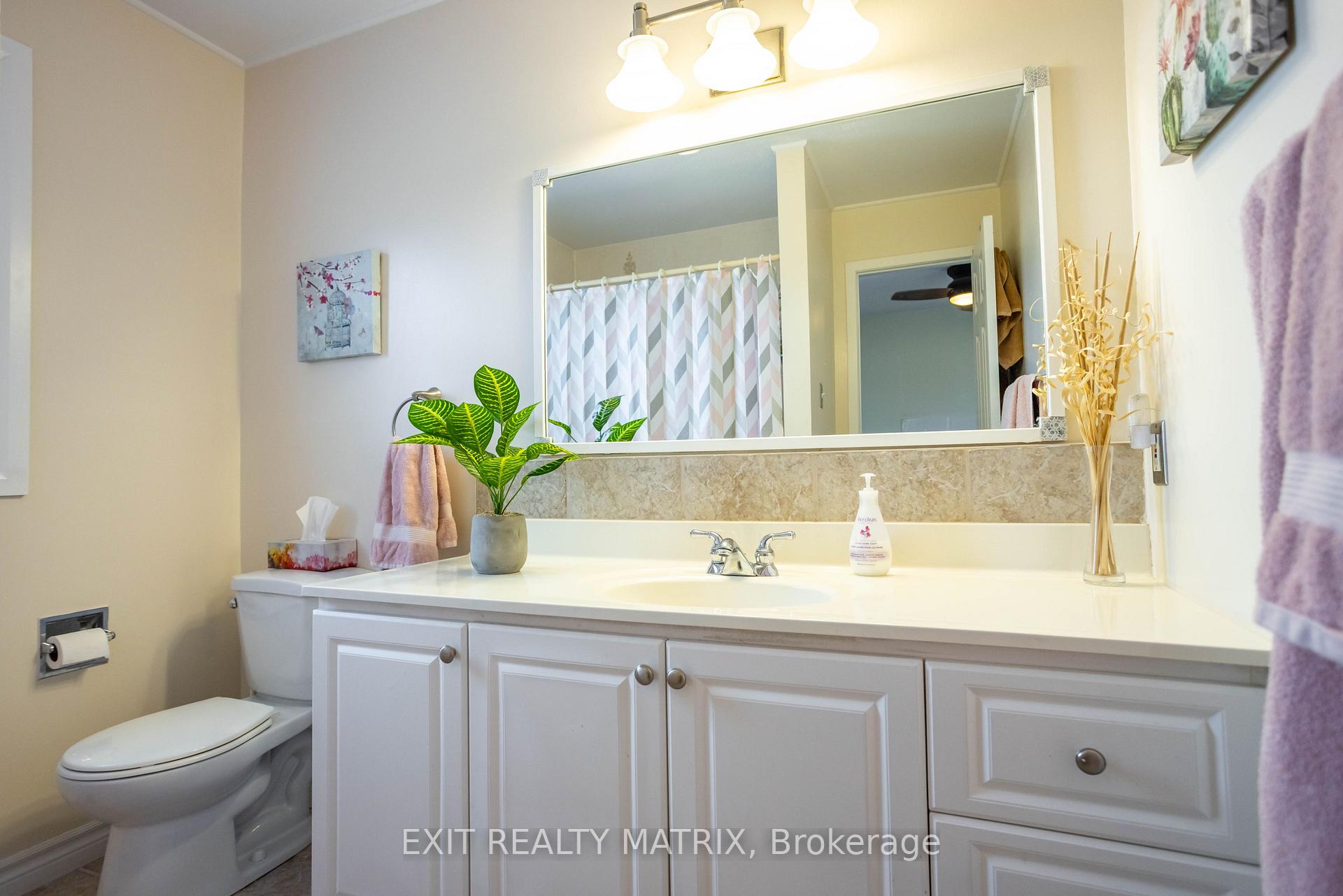 Photo 23 of 922 Chaleur Way, Ottawa, Convent Glen — HOMEH