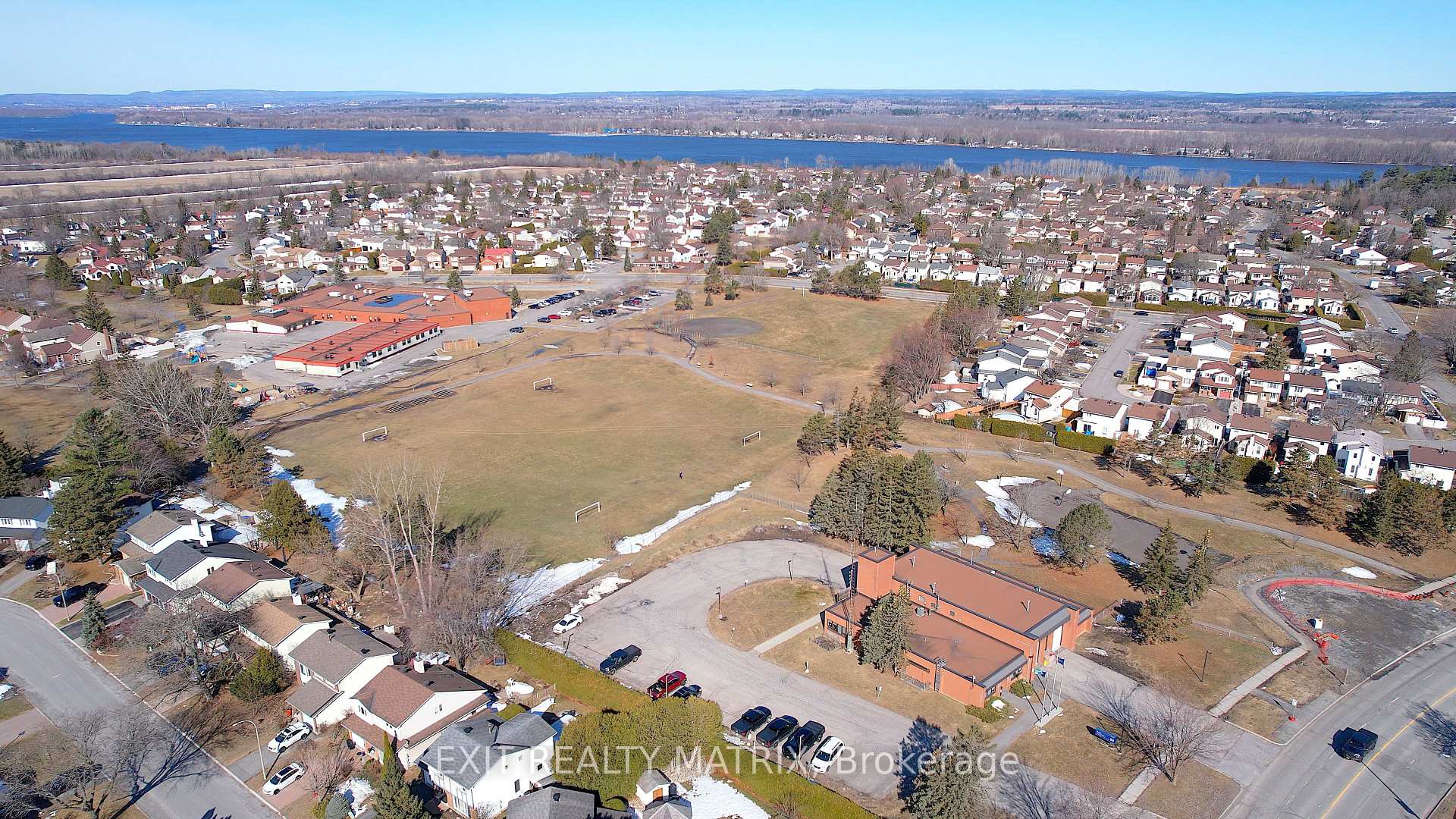 Photo 36 of 922 Chaleur Way, Ottawa, Convent Glen — HOMEH