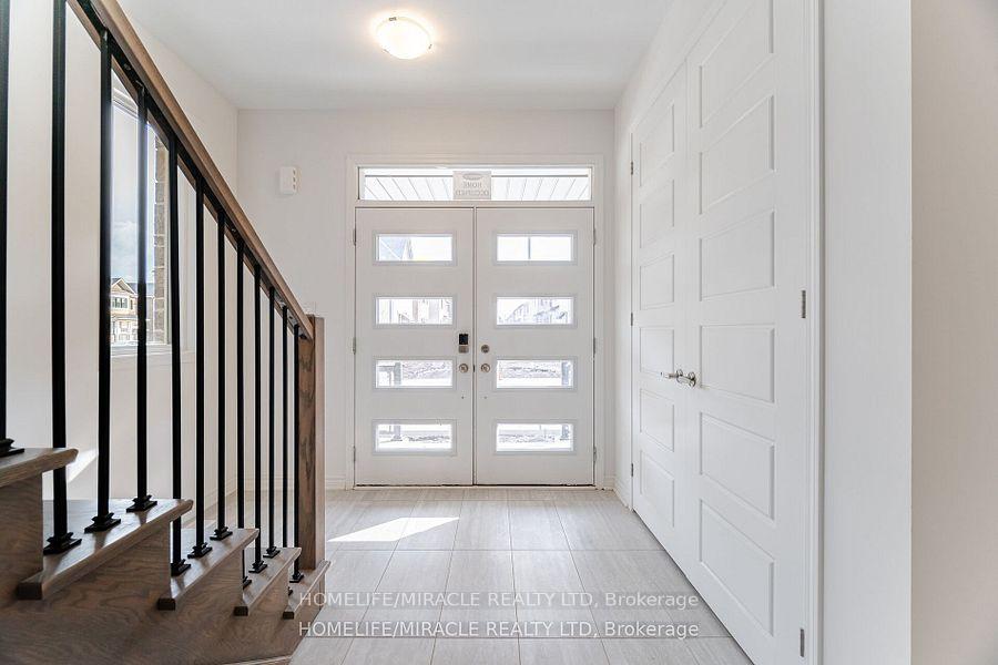 Photo 2 of 1323 Temperance Crescent, Milton, Bowes — HOMEH