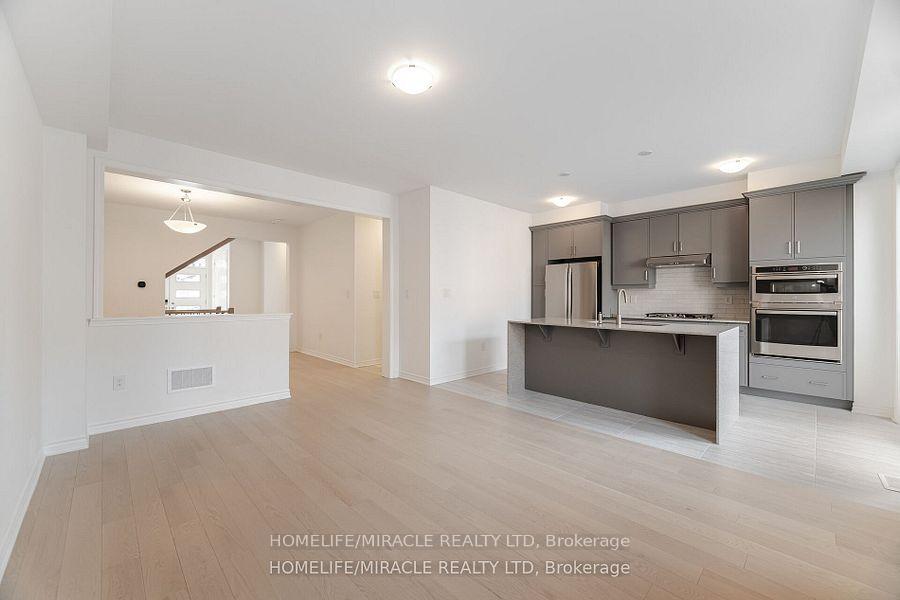Photo 8 of 1323 Temperance Crescent, Milton, Bowes — HOMEH