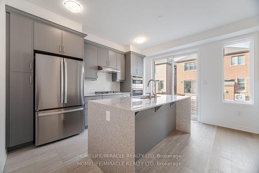 Photo 10 of 1323 Temperance Crescent, Milton, Bowes — HOMEH