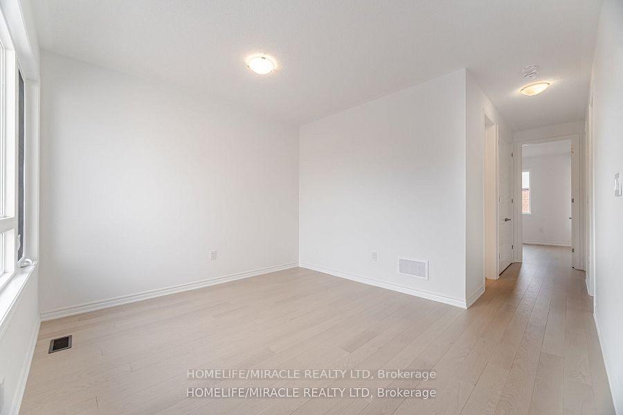 Photo 12 of 1323 Temperance Crescent, Milton, Bowes — HOMEH