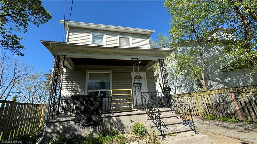 Photo 12 of Unit Upper, 6200 Main Street, Niagara Falls, Dorchester — HOMEH