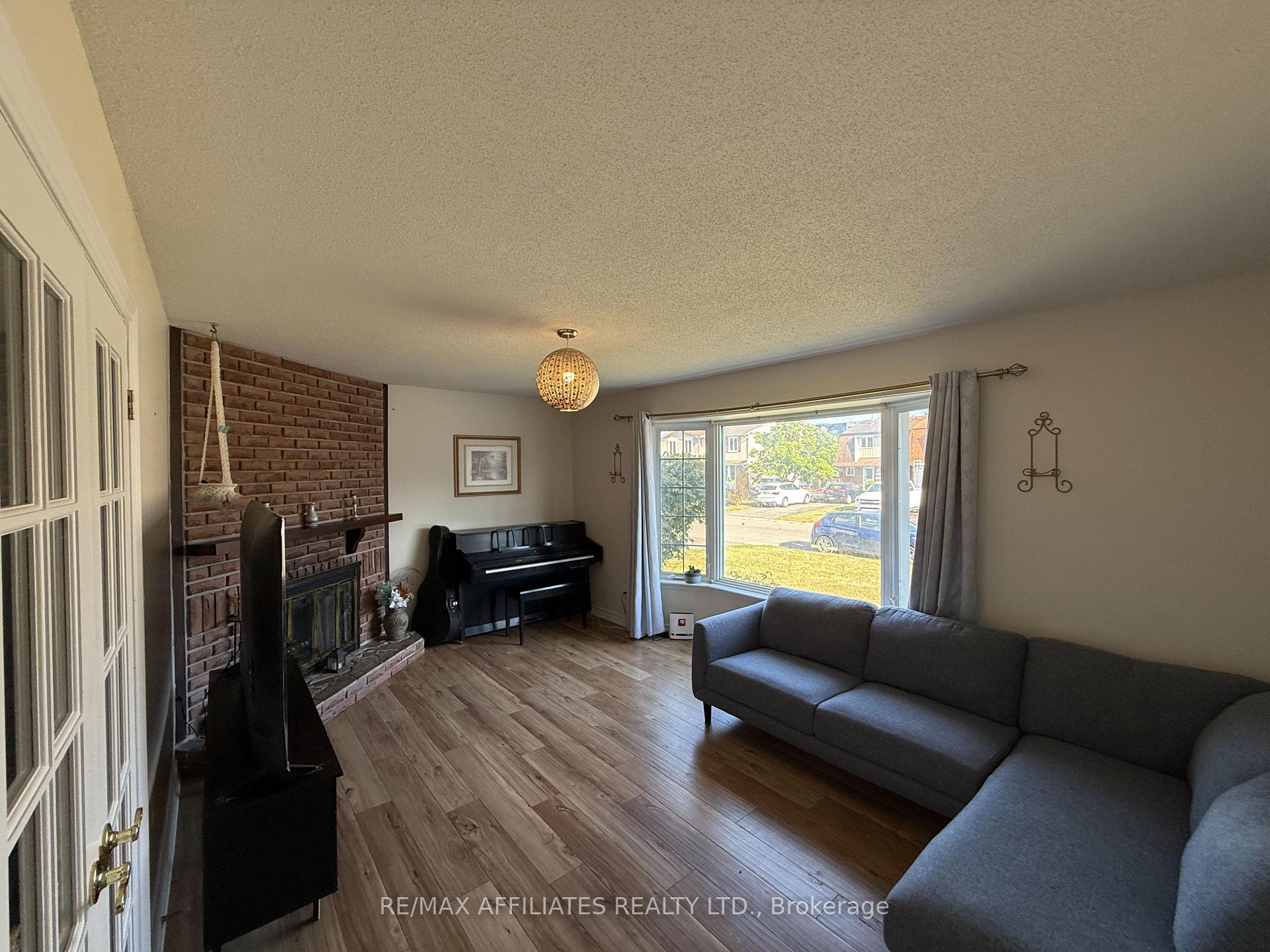 Photo 12 of 295 Pintail Terrace, Ottawa, Chatelaine Village — HOMEH