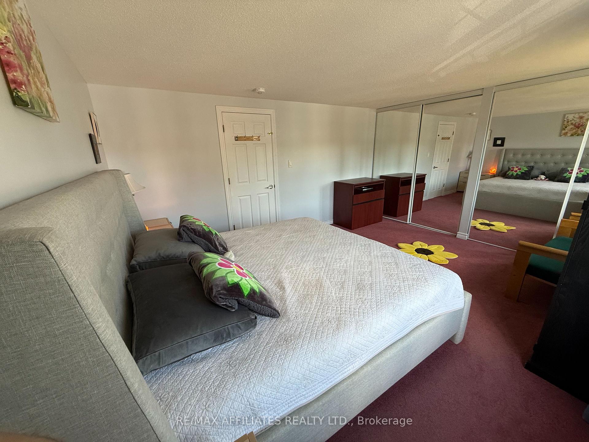 Photo 18 of 295 Pintail Terrace, Ottawa, Chatelaine Village — HOMEH