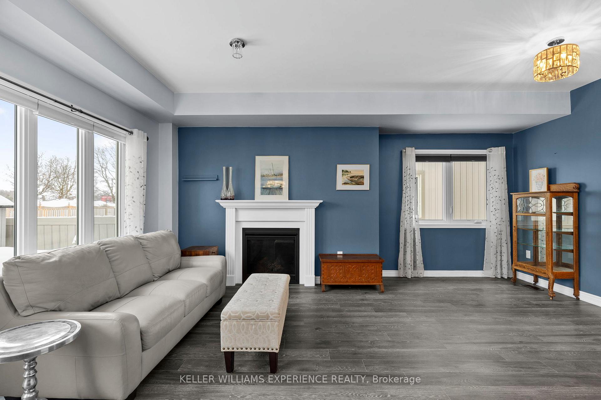 Photo 6 of 34 Churchlea Mews, Orillia — HOMEH