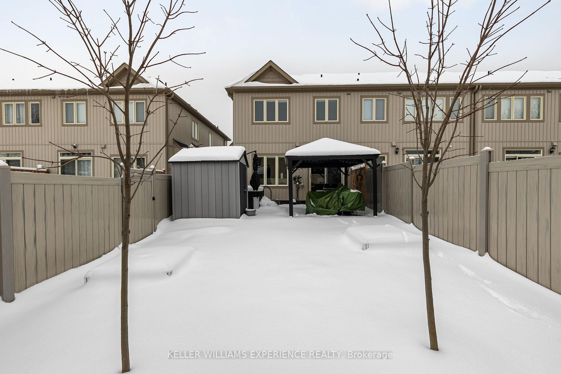 Photo 17 of 34 Churchlea Mews, Orillia — HOMEH