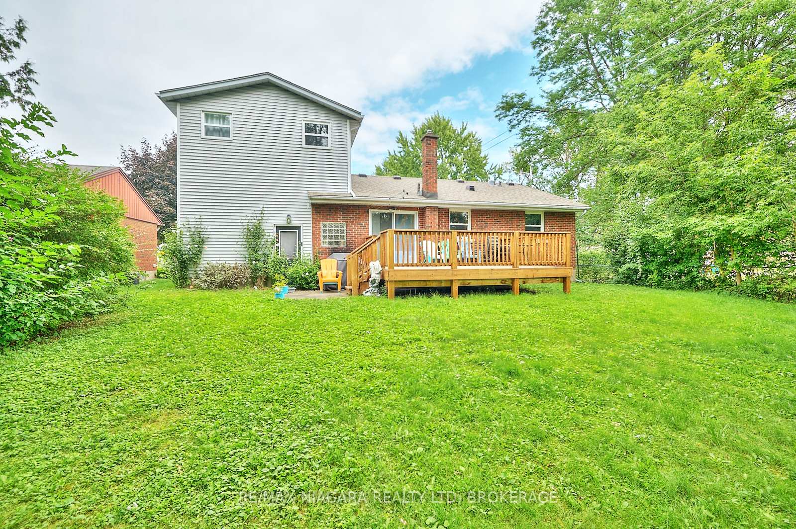 Photo 18 of 6100 Sidney Street, Niagara Falls, Cherrywood — HOMEH