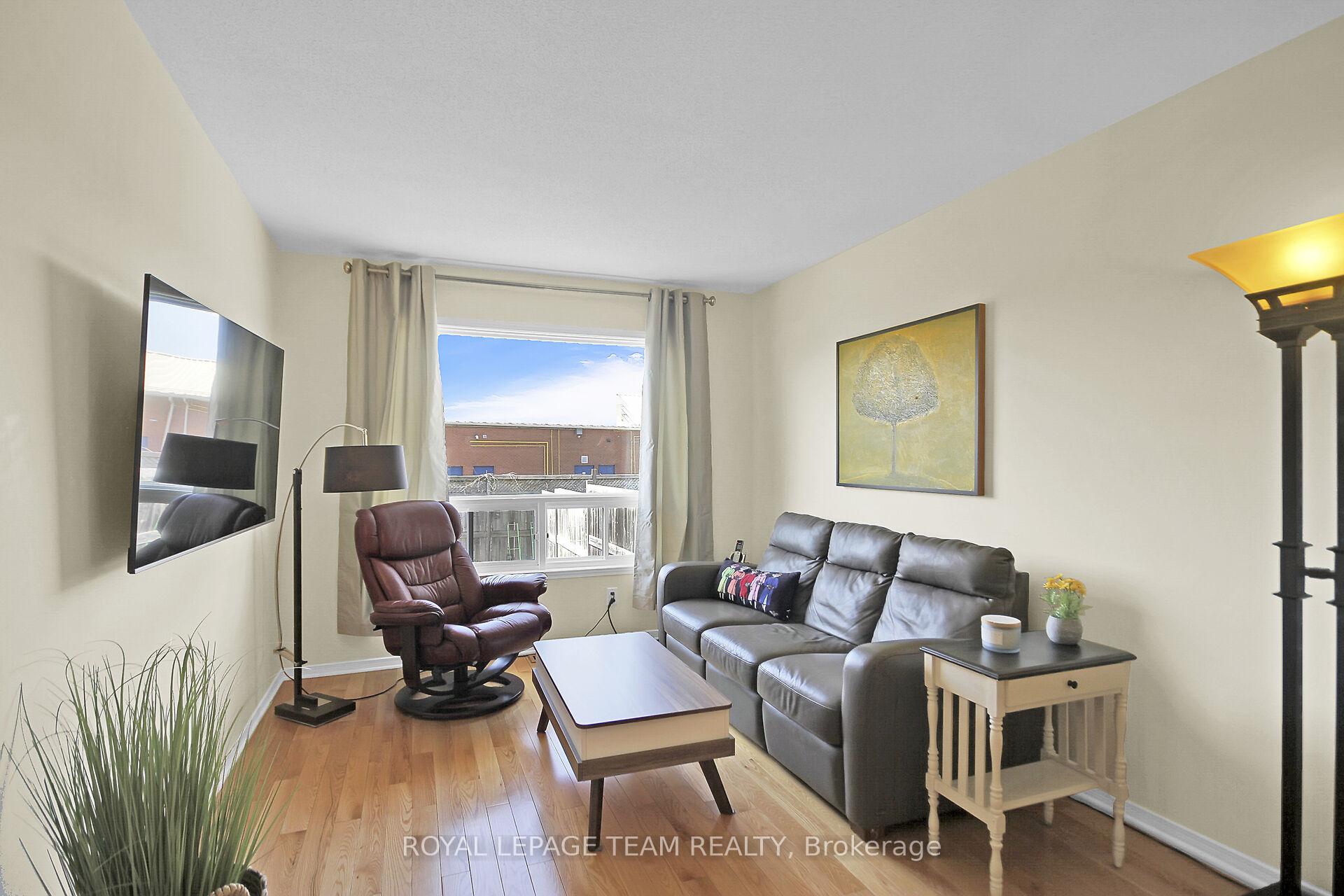 Photo 18 of 1594 Cedar Mills Road, Ottawa, Chateauneuf — HOMEH
