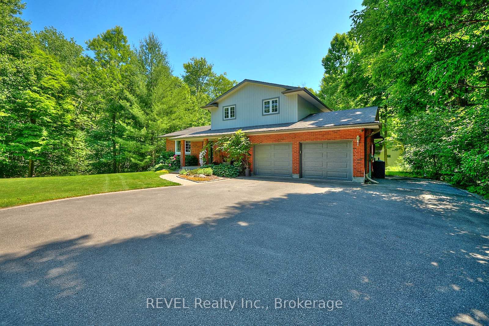 Photo 5 of 152 Merritt Road, Pelham, Fonthill — HOMEH