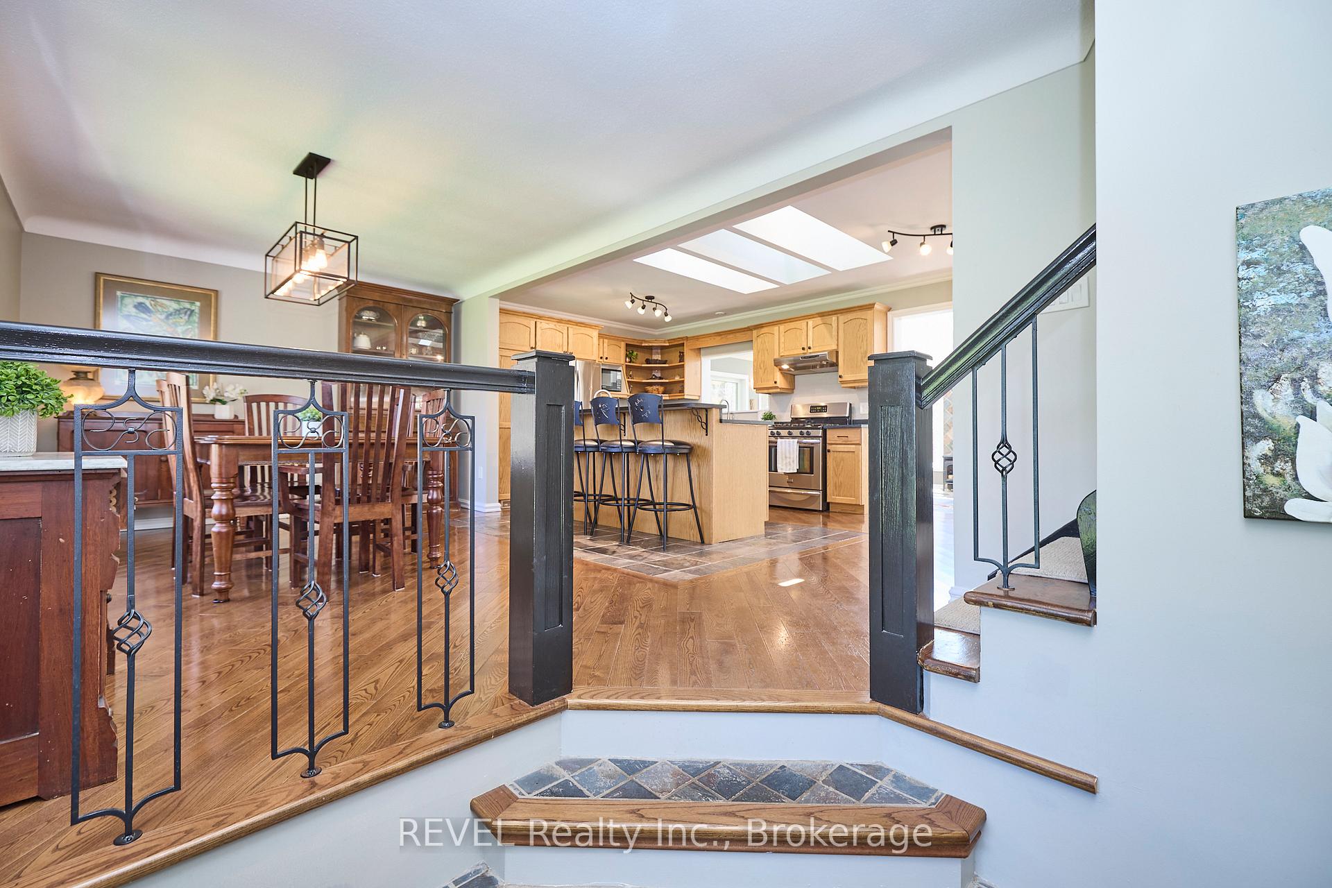 Photo 6 of 152 Merritt Road, Pelham, Fonthill — HOMEH