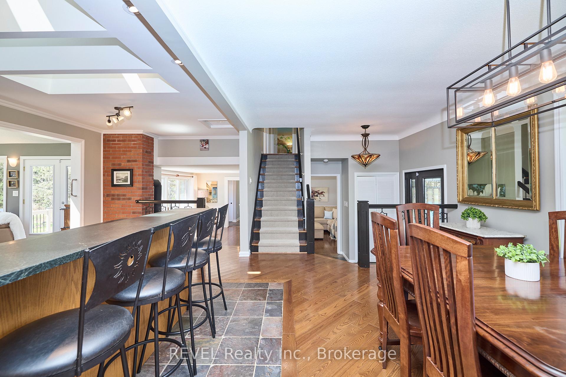 Photo 9 of 152 Merritt Road, Pelham, Fonthill — HOMEH